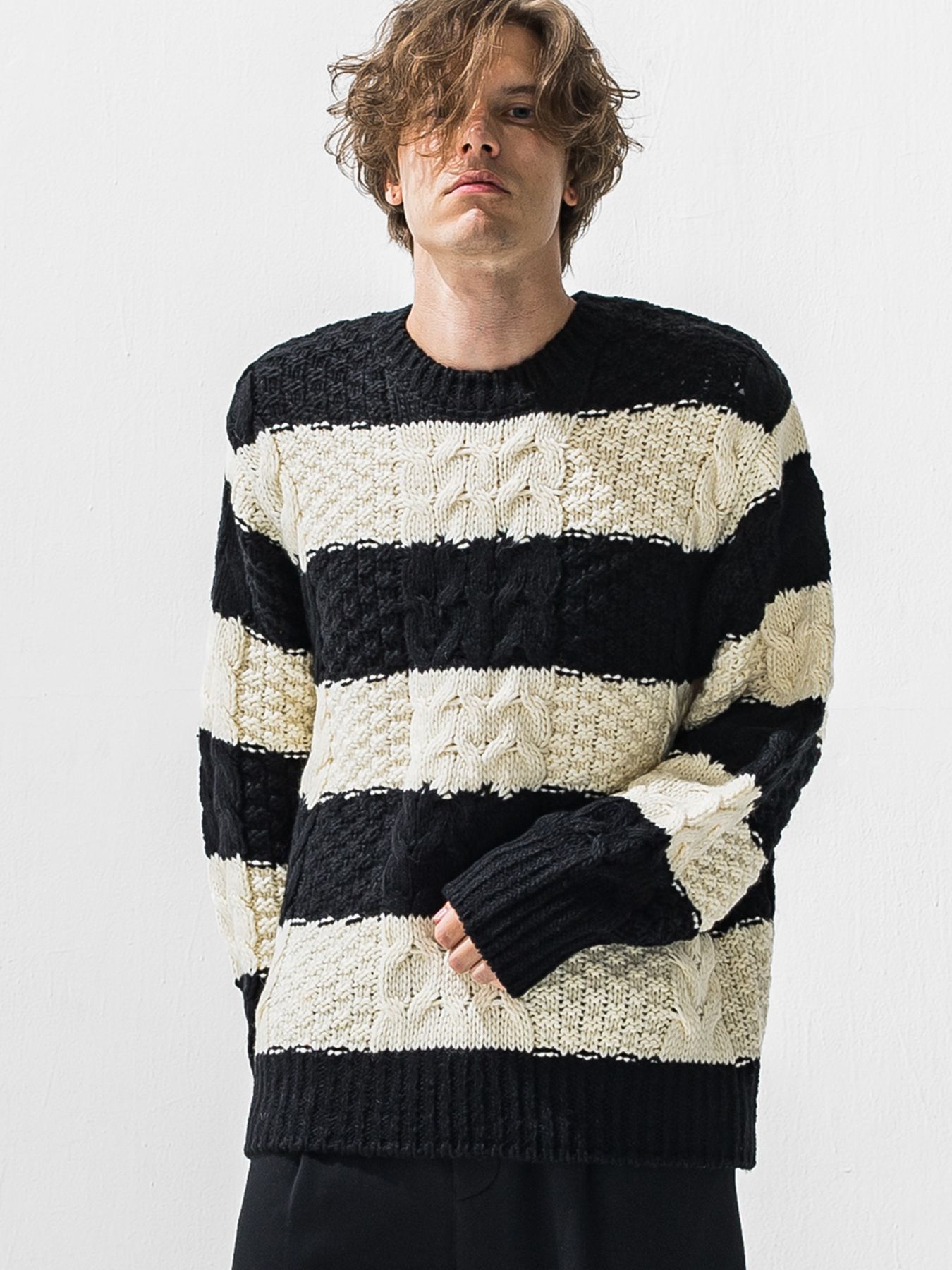 【予約品 9月6日(日) 締切】CABLE LAW SWEATER / ケーブル編みローゲージセーター / ブラック×ホワイト