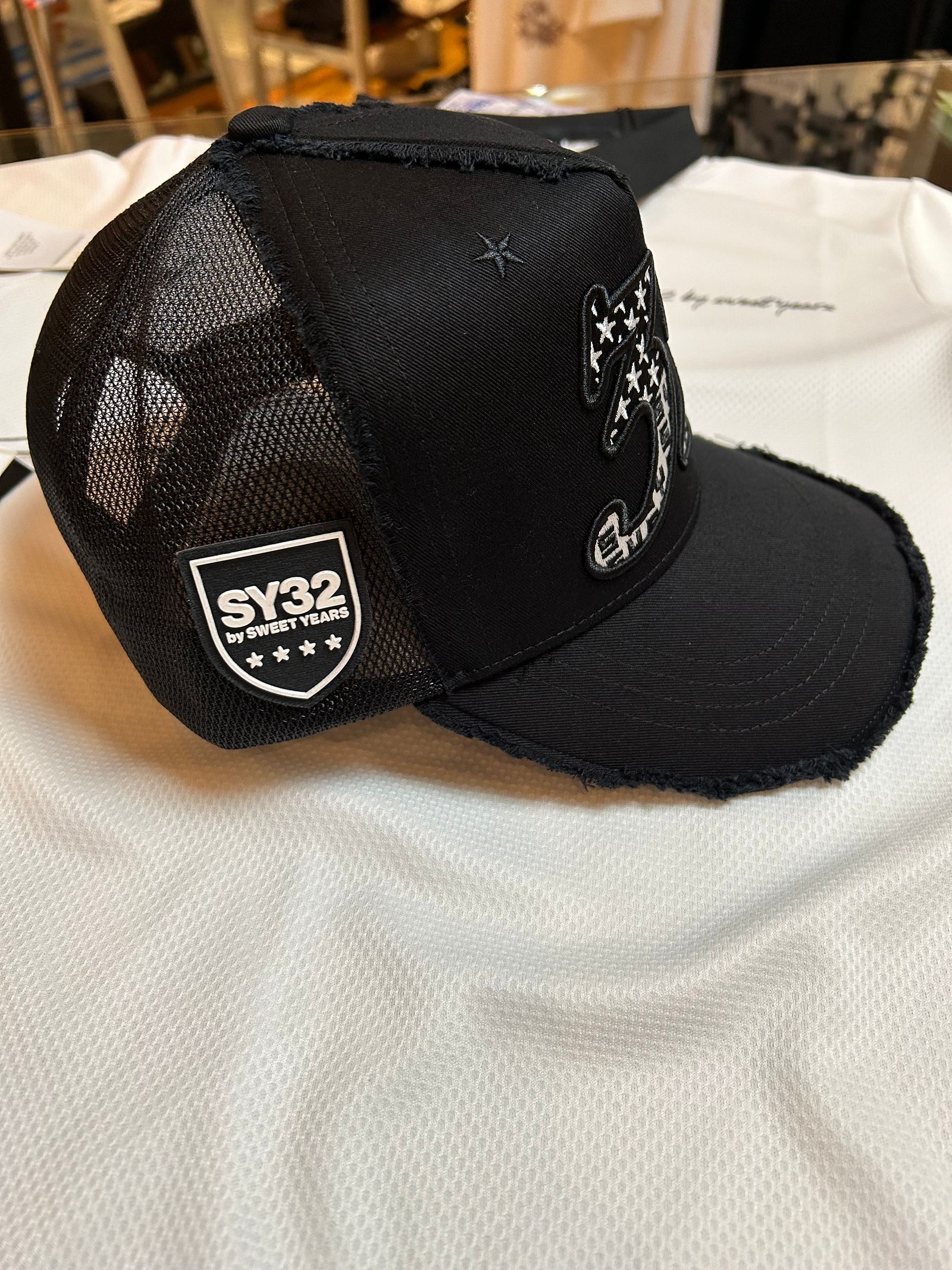 SY32 by SWEET YEARS - 限定コラボCAP COLLABORATION 32 MESH CAP