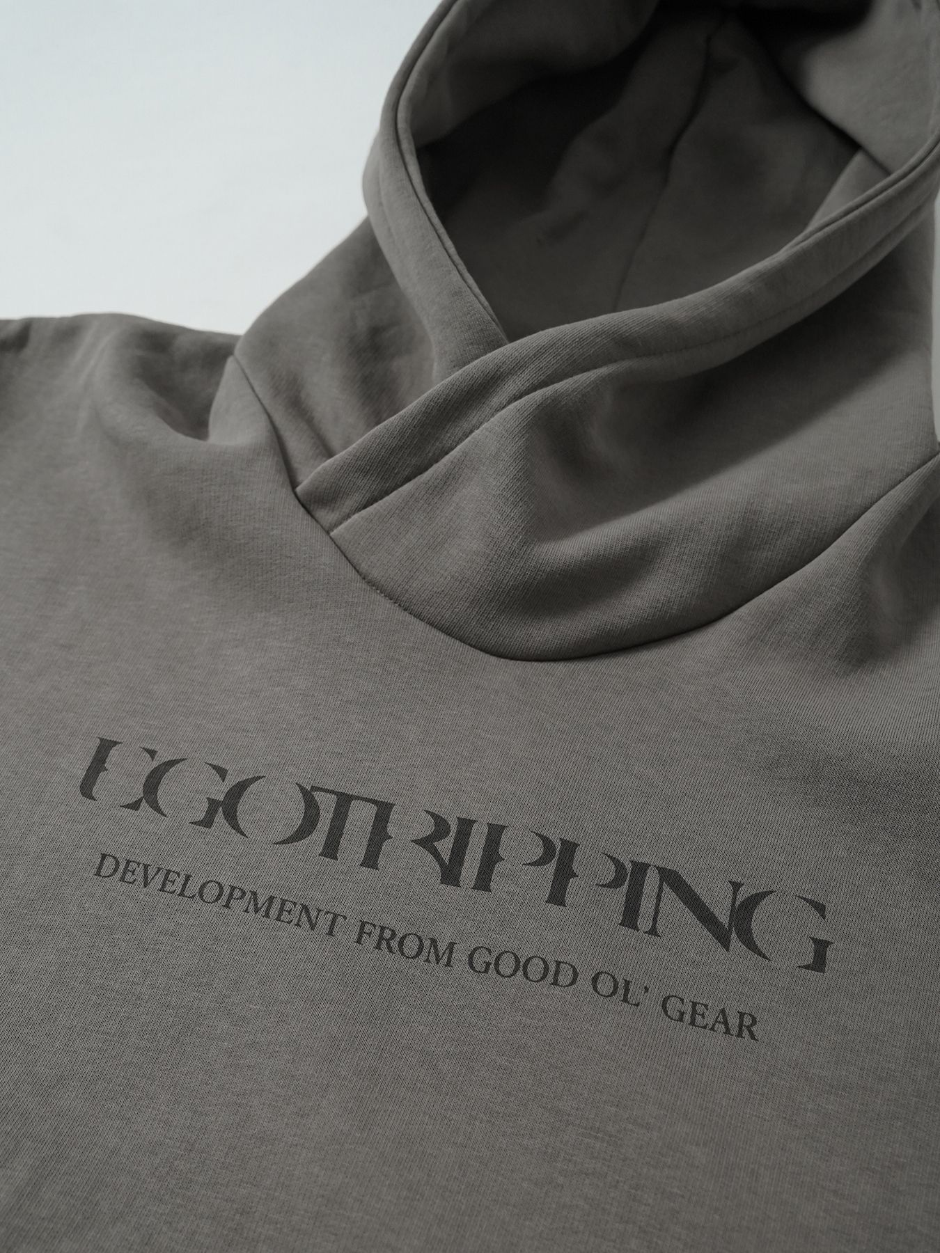 【予約品 5月27日(水) 締切】COWL-WOOLSWEATPARKA print / ロゴプリント スウェットパーカー / グレー