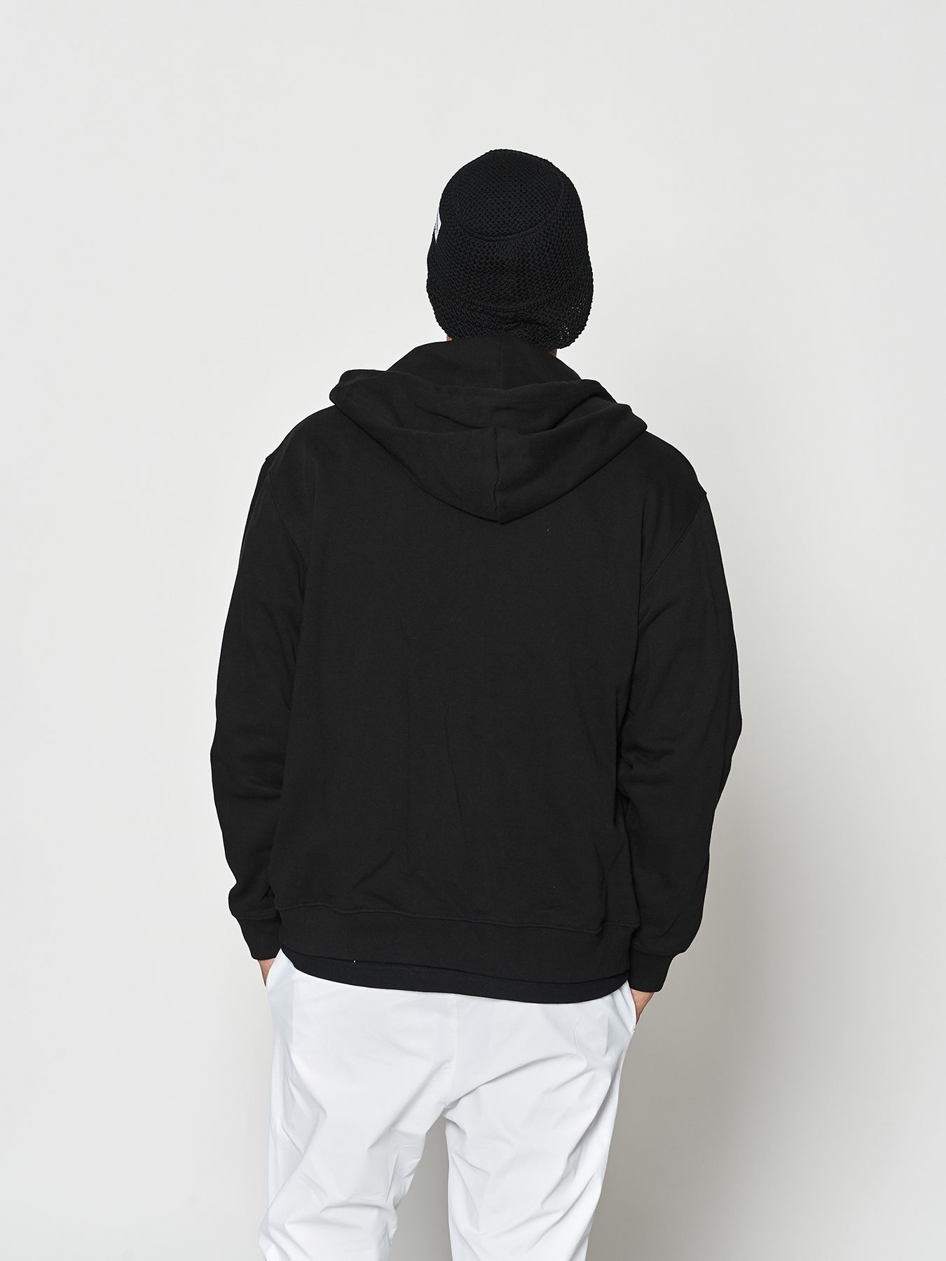 【予約品 10月9日(木) 締切】muta Arc Logo Zip Up Hooded Sweatshirt / ジップパーカー / ブラック【Acanthus × muta MARINE】