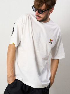 5.6ozコットン天竺 グラフィティカットワークパッチオーバーシルエット SS Tシャツ / ホワイト 【STUD MUFFIN(スタッドマフィン)】