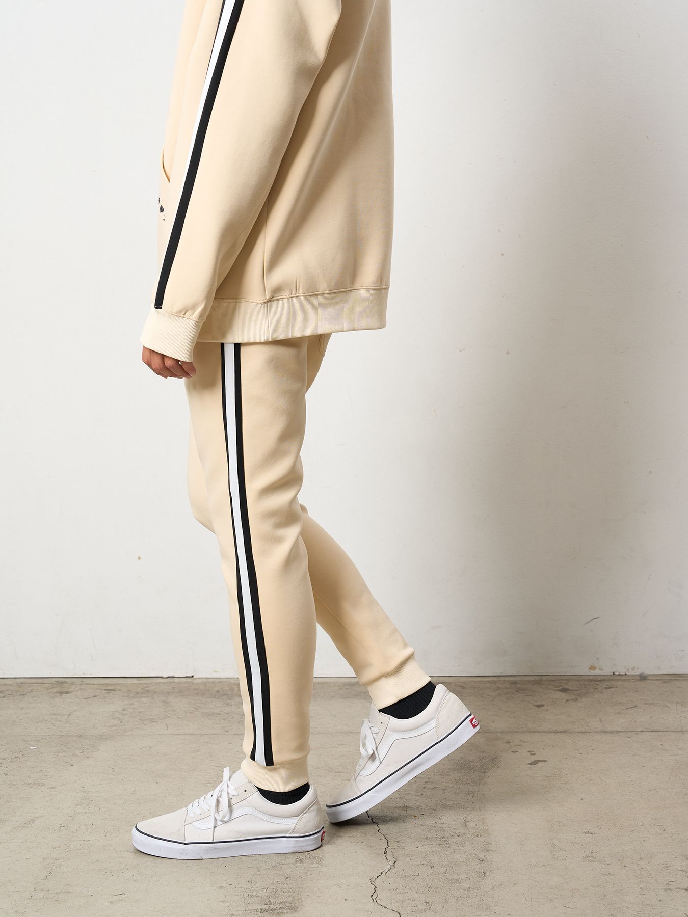【予約品 5月8日(木) AM10時 締切】 T-Rストレッチポンチ スターノルディックフロッキー ラインリブパンツ / オフホワイト