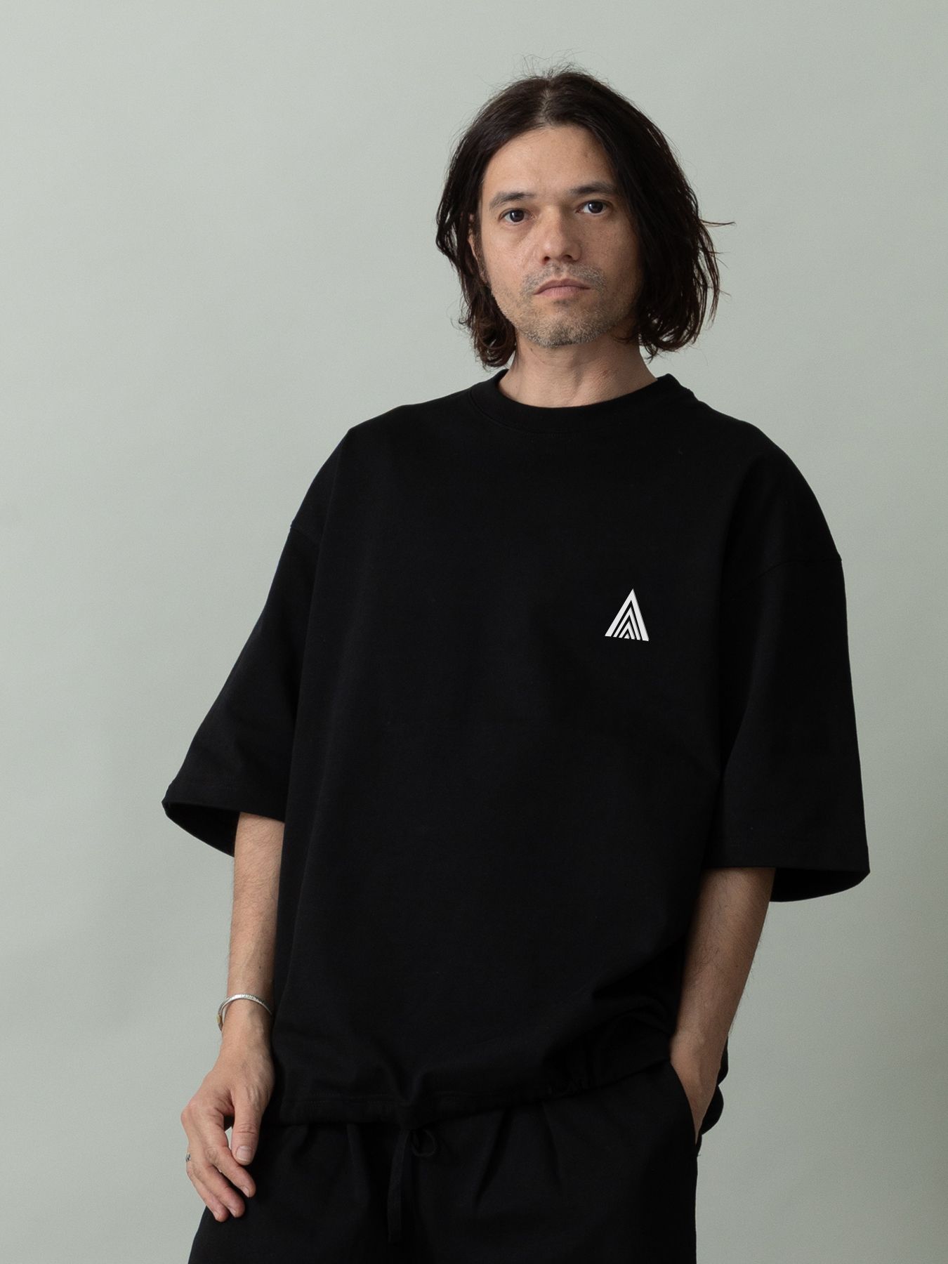 【予約品 2月1日(日) 締切】HEAVYJERSE spiky / ロゴ刺繍 Tシャツ / ブラック×ホワイト