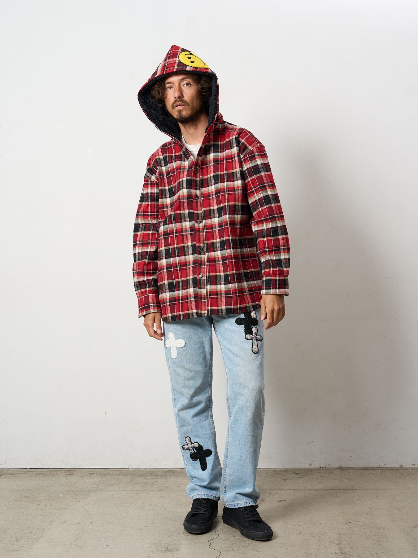 【予約品 】 ヘビーネルチェック-ボア レザースター&サガラパッチワーク フーデッドシャツ / ブラック