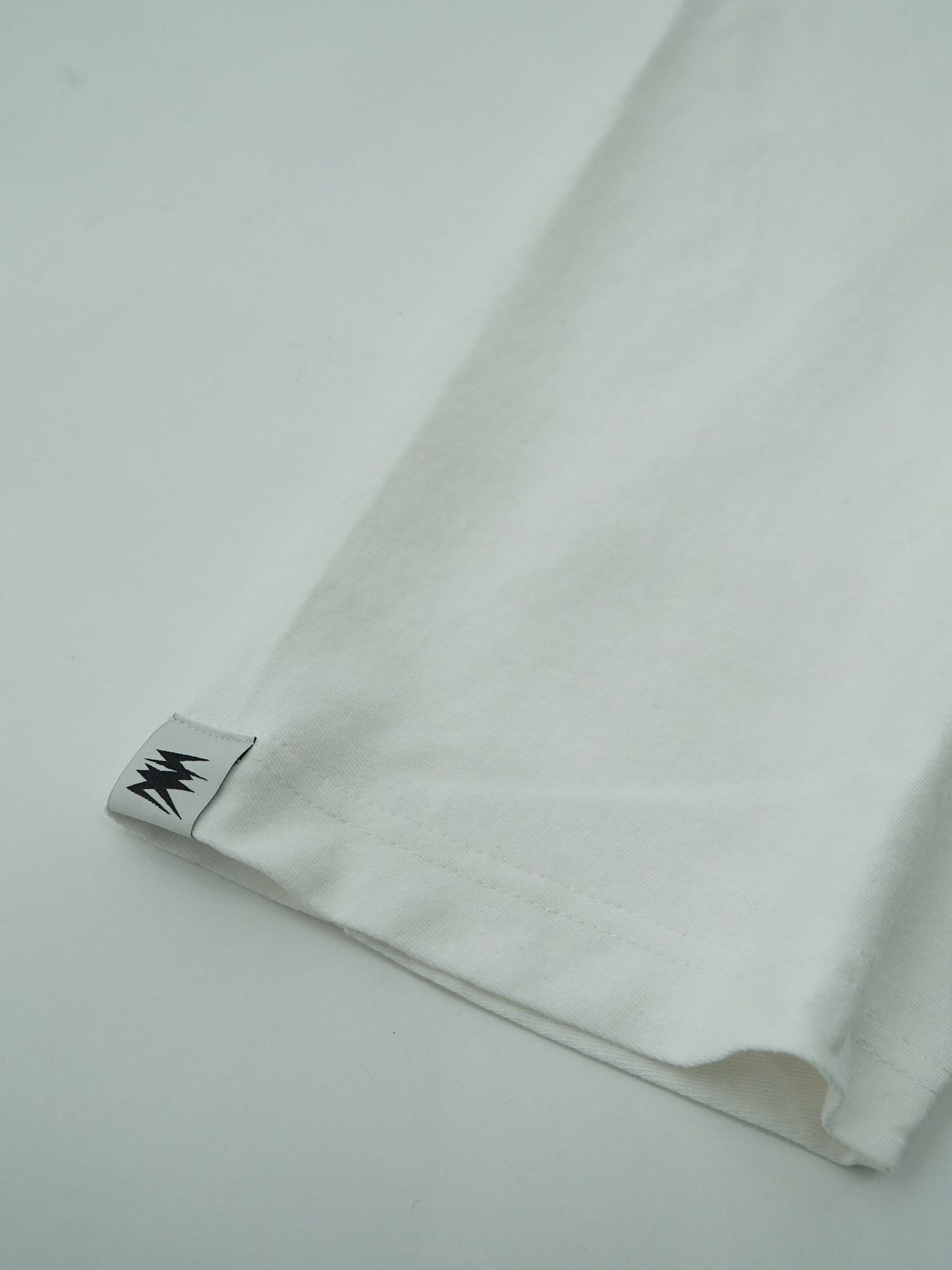 【予約品 2月1日(日) 締切】KITE TEE embroidery / 刺繍 ニットT / ホワイト