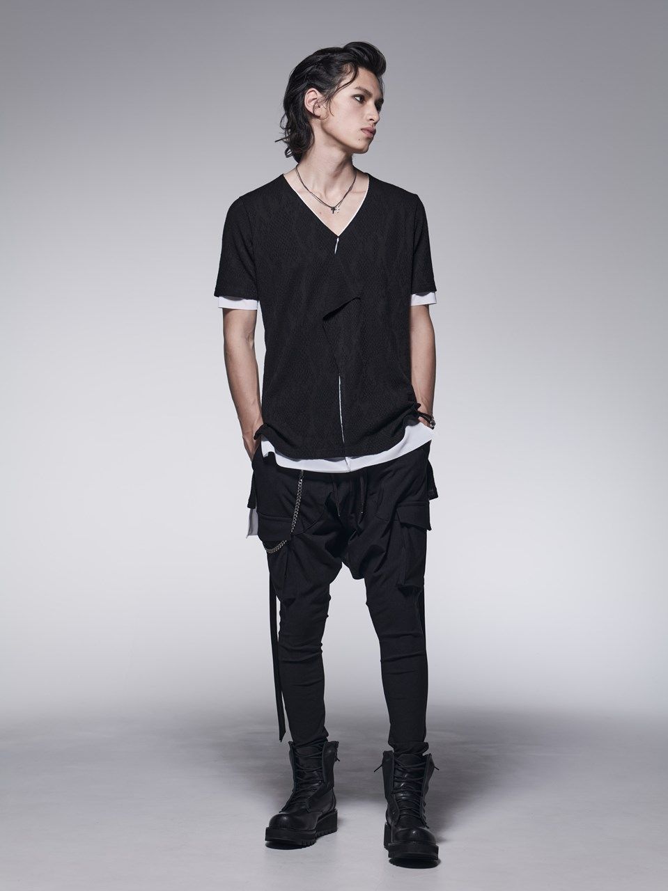 《予約品》 LayeredPetitFrillT-Shirt / ブラック・ホワイト 【kiryuyrik】 7月以降入荷予定
