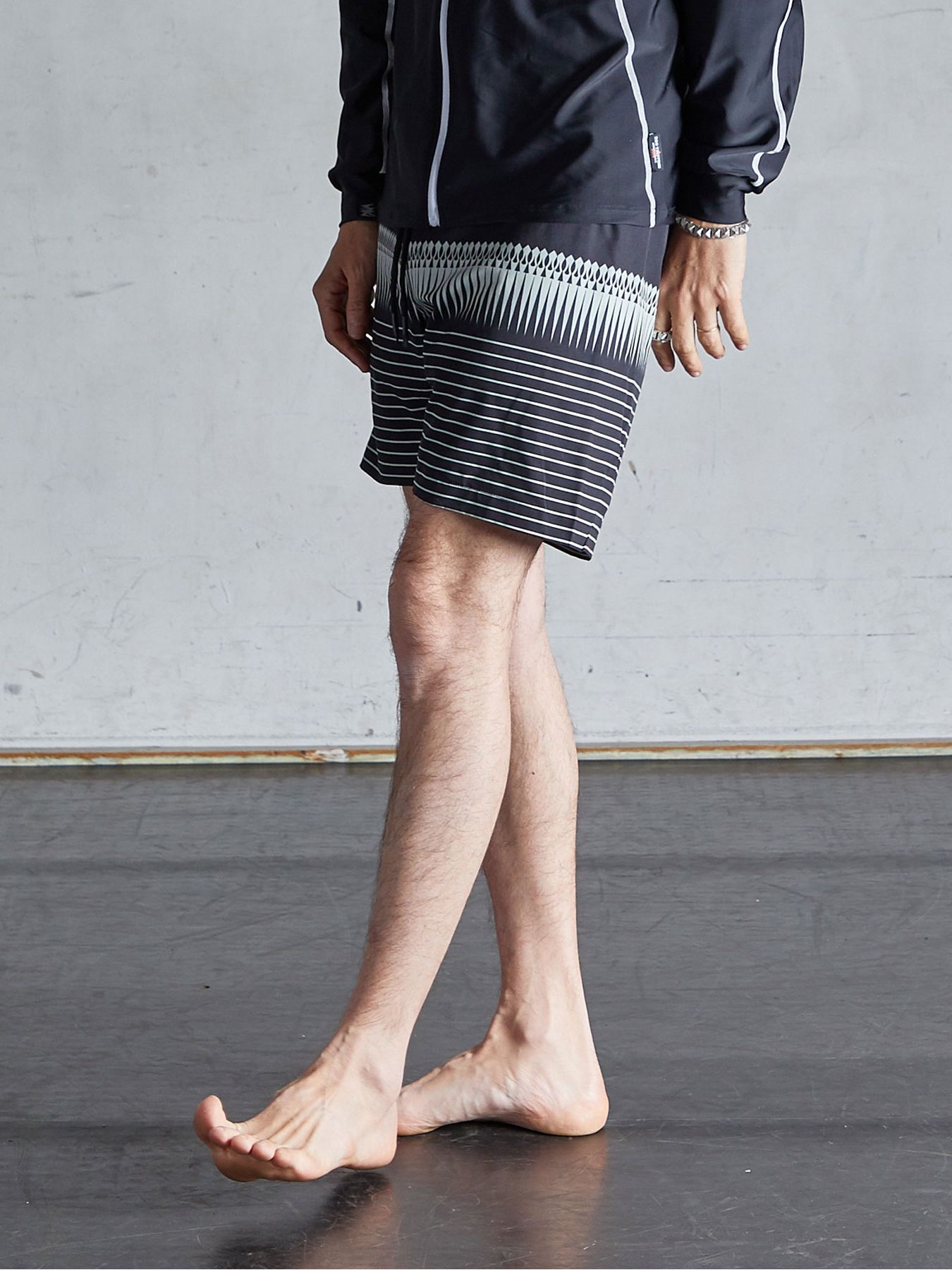 【予約品 11月23日(日) 締切】SURF SHORTS / サーフパンツ / BLACK