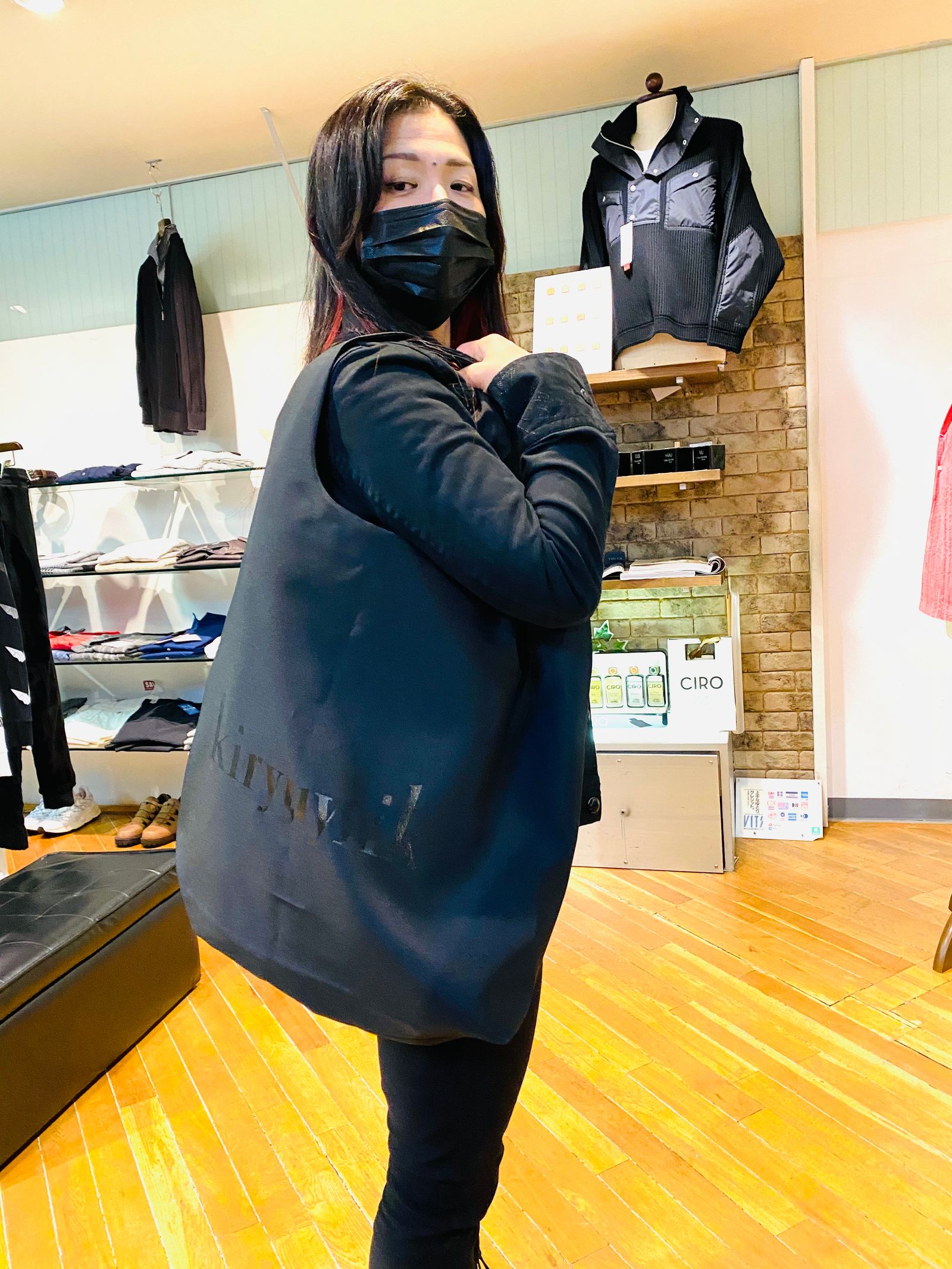 限定45周年記念コラボファスナー開きPRESS BAG/プレスバック 黒プリント［kiryuyrik×BRYAN］