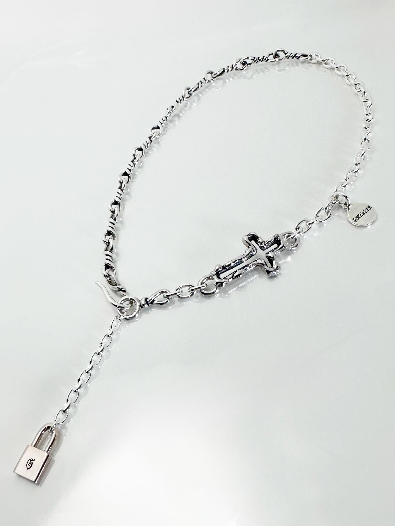 《受注生産》OPEN CROSS & TWIST CHAIN NECKLACE with PADLOCK pink silver / オープンクロス＆ツイストチェーンネックレス ウィズピンクシルバーパドロック / 注文から5～8週間後入荷予定