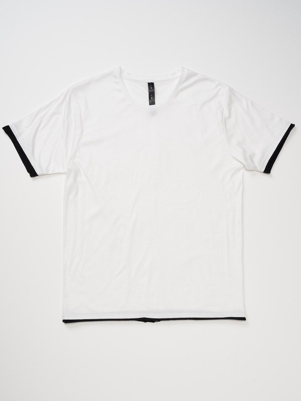 《予約品》 sweater's cut S/S / Tシャツ / ホワイト×ブラック