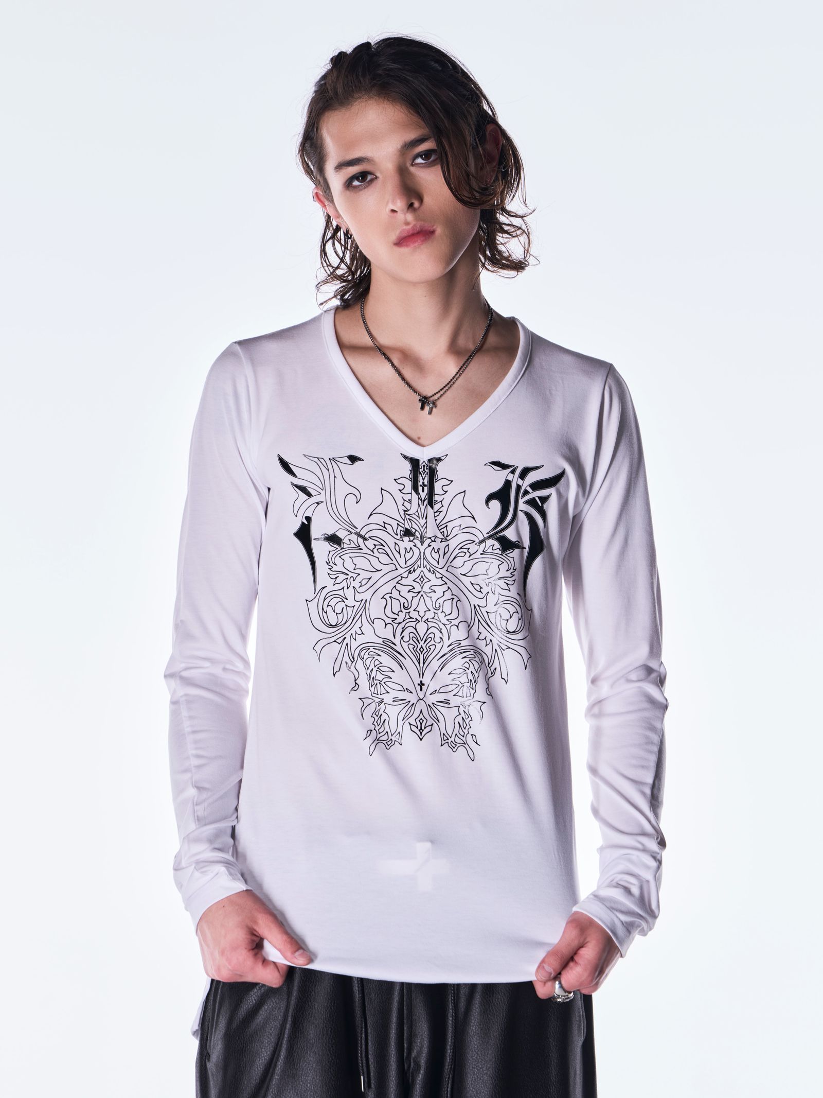 【予約品 6月29日(月) 締切】BEATENJIKU V Neck T-Shirt / Vネック Tシャツ / ホワイト