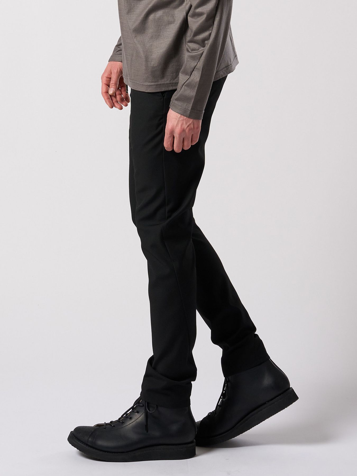 【予約品 4月19日(日) 18時締切】3D banana slim pants / 3Dバナナ スリムパンツ / ブラック