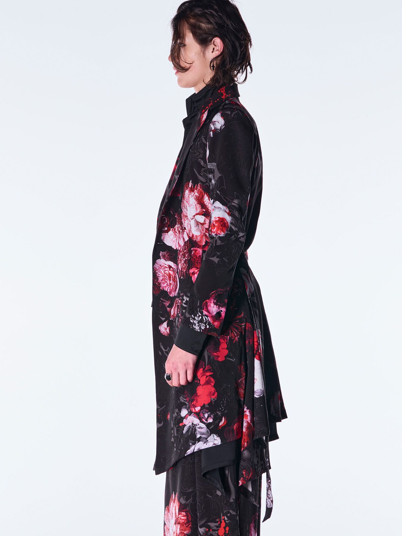 【予約品 6月29日(月) 締切】Goth Flora Suede Satin Flare Jacket / フレアジャケット / ブラック