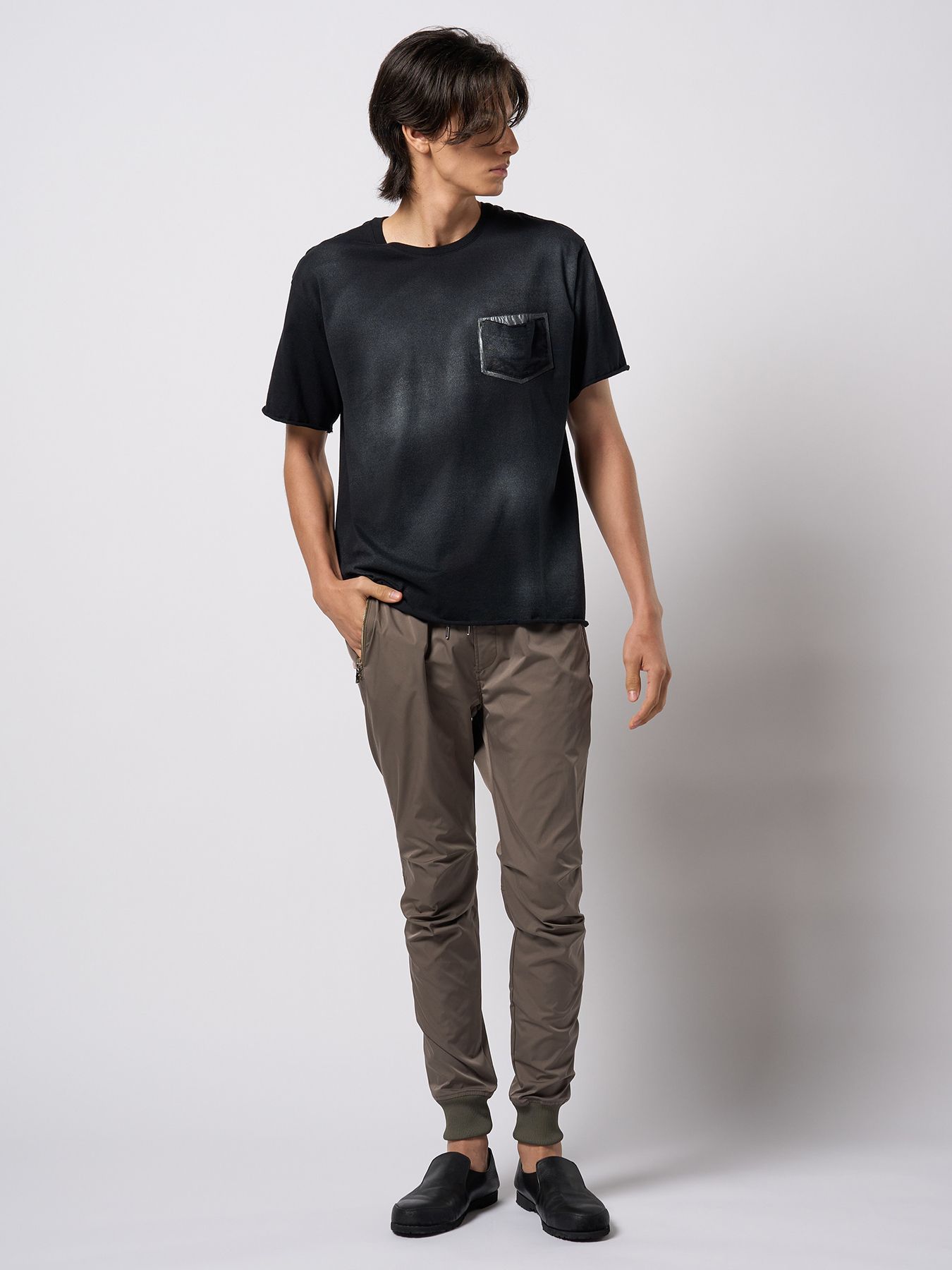 【予約品 9月23日(火) 締切】spray dye leather pocket-T / スプレーダイ レザーポケットTシャツ / ブラック×シルバー