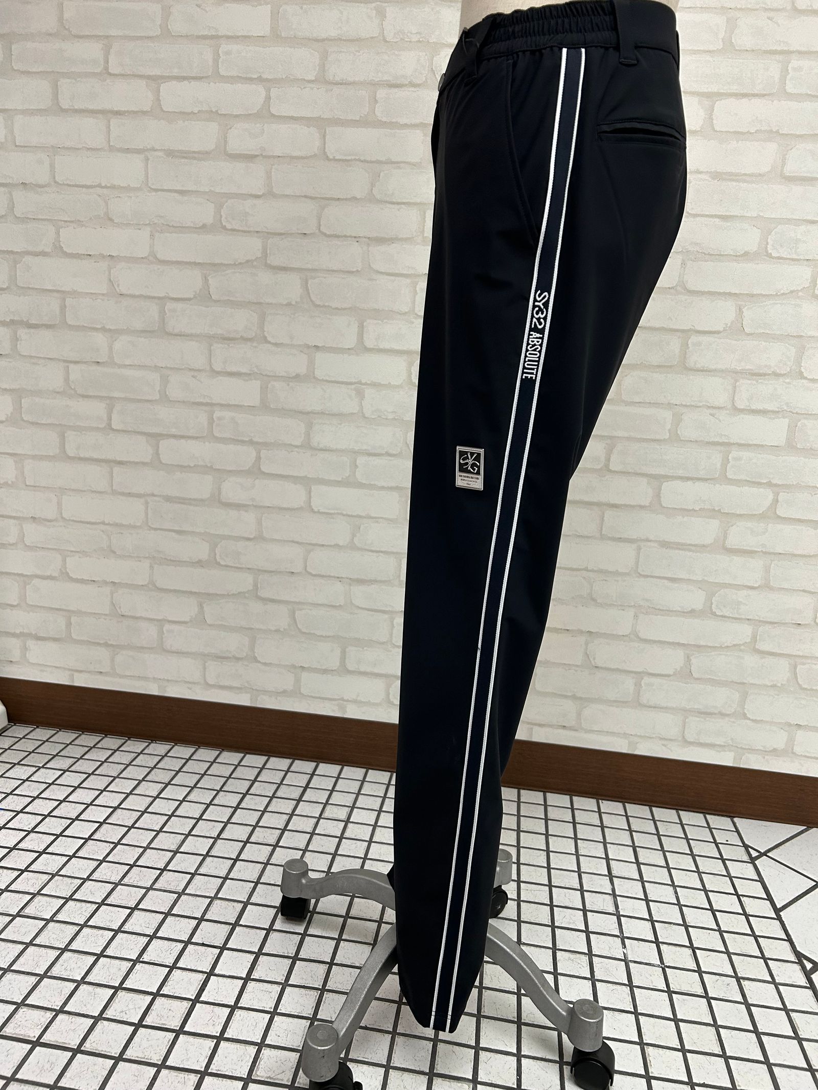 イタリア生地ハイストレットSTRETCH JQ TAPE PANTS / ブラック 【SY32 by SWEET YEARS GOLF】