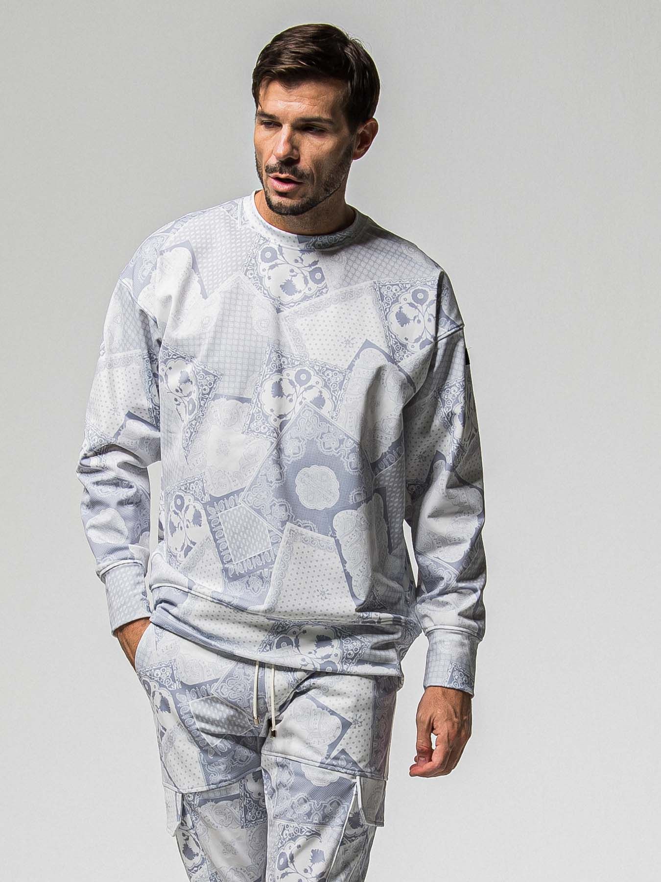 【予約品 8月31日(日) 締切】PAISLEY BACK FLEECE DROP TRAINER / ペイズリー バックフリース ドロップショルダートレーナー / グレー