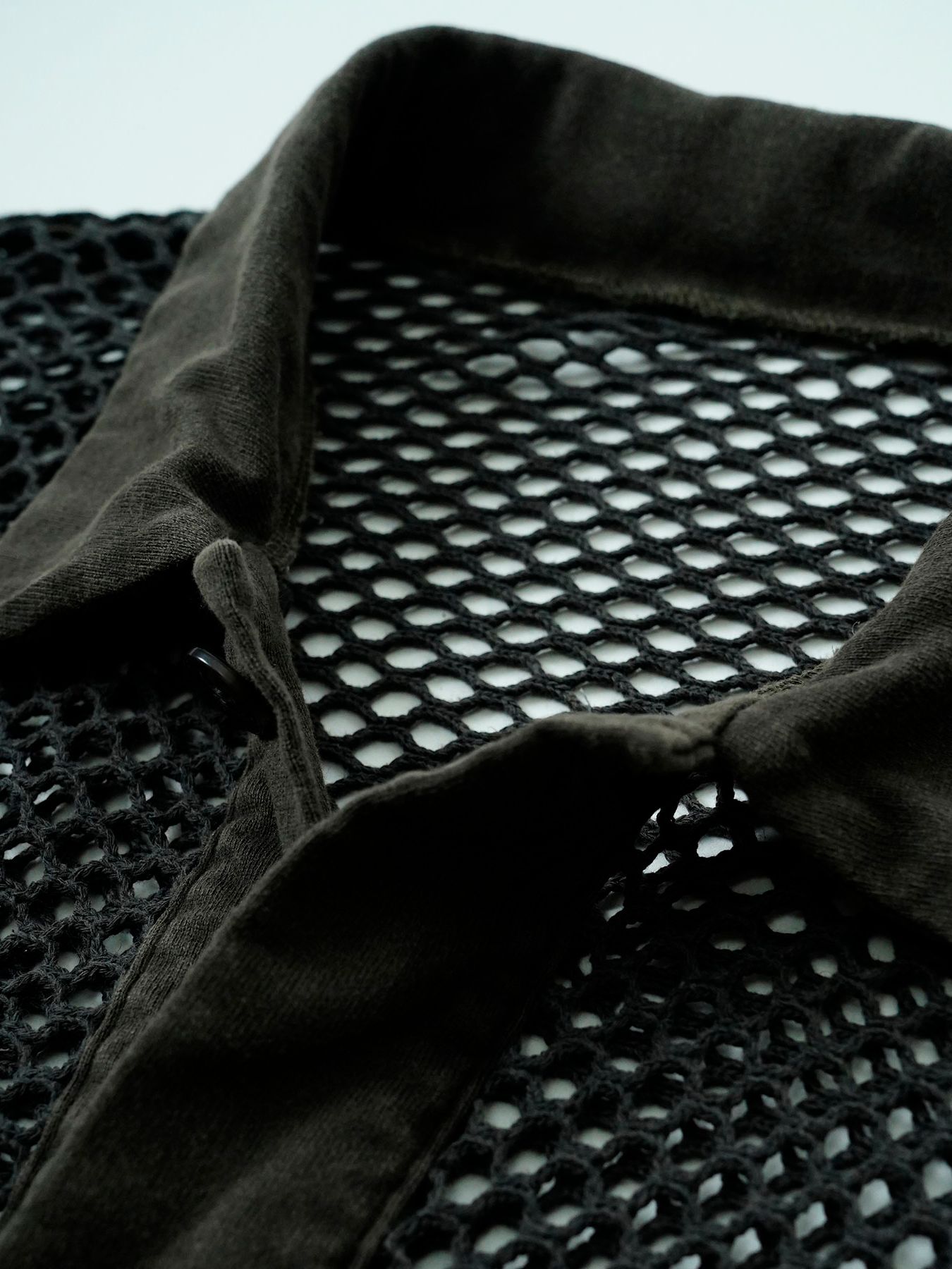 【予約品 11月9日(月) 締切】TRAWLCARDIGAN / ピグメントメッシュカーディガン / サンド