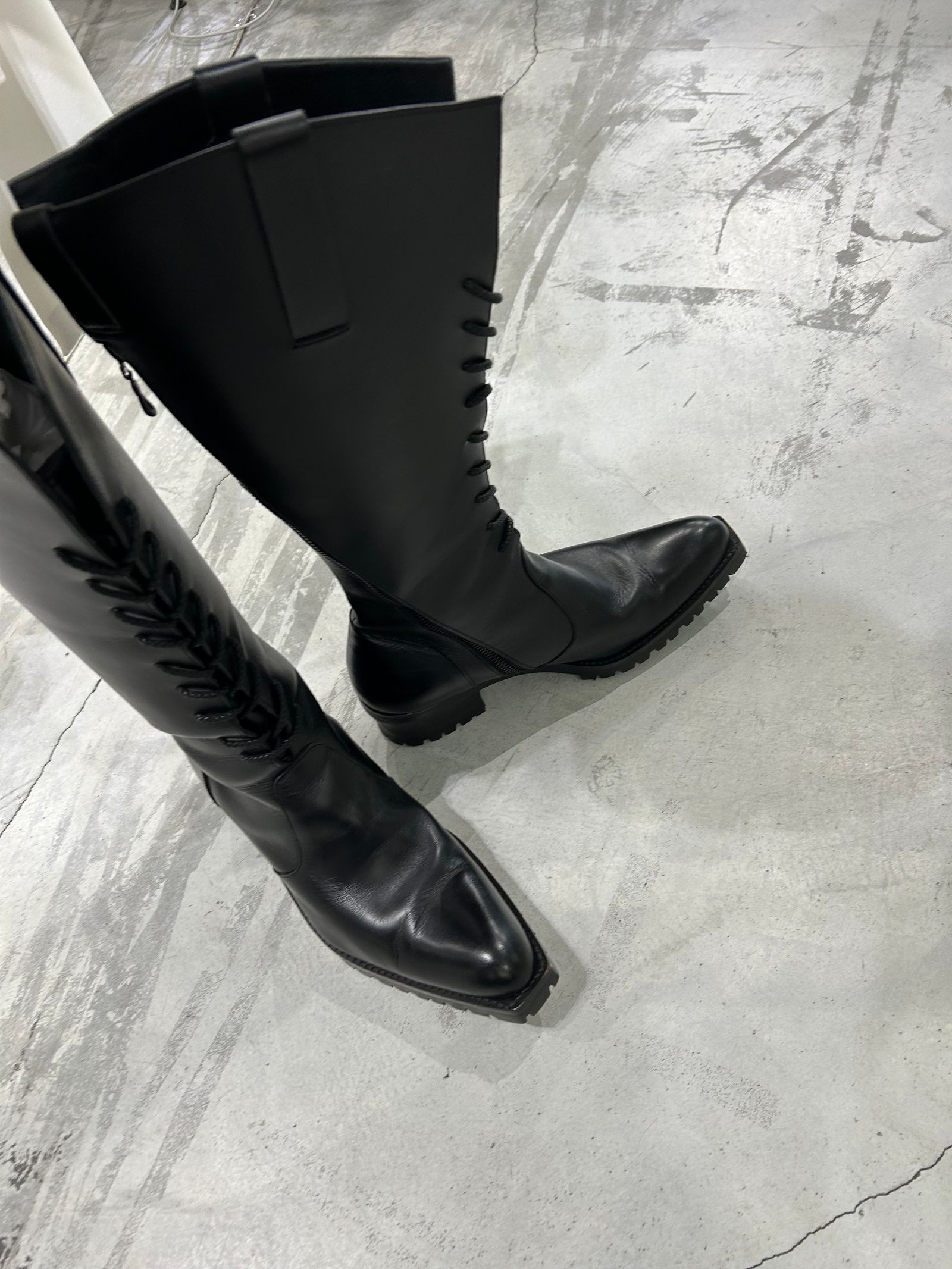 kiryuyrik - 《予約品》 LaceUpLongBoots / レースアップロングブーツ5cmヒール / ブラック | BRYAN