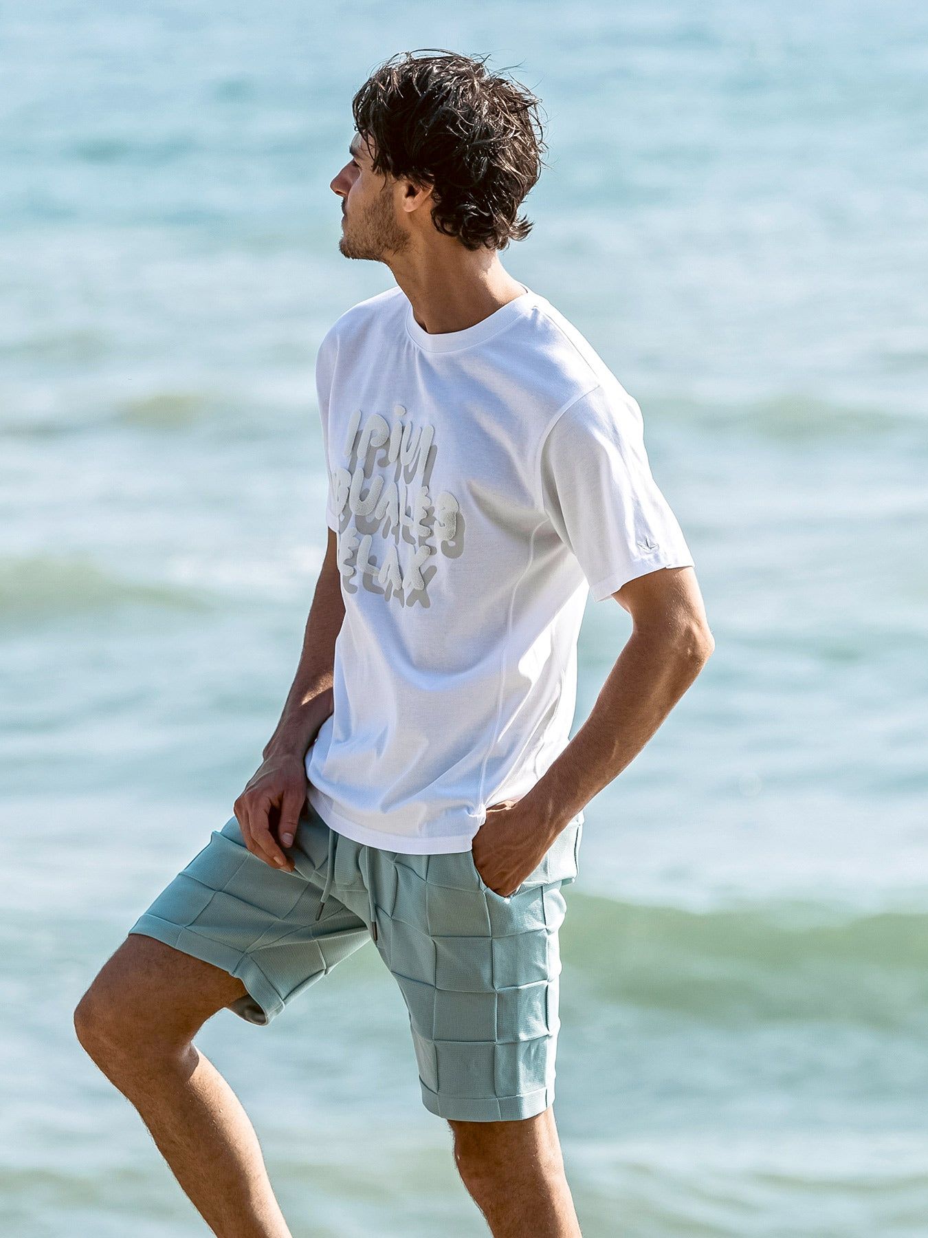 シャドウロゴ半袖Tシャツ / ホワイト