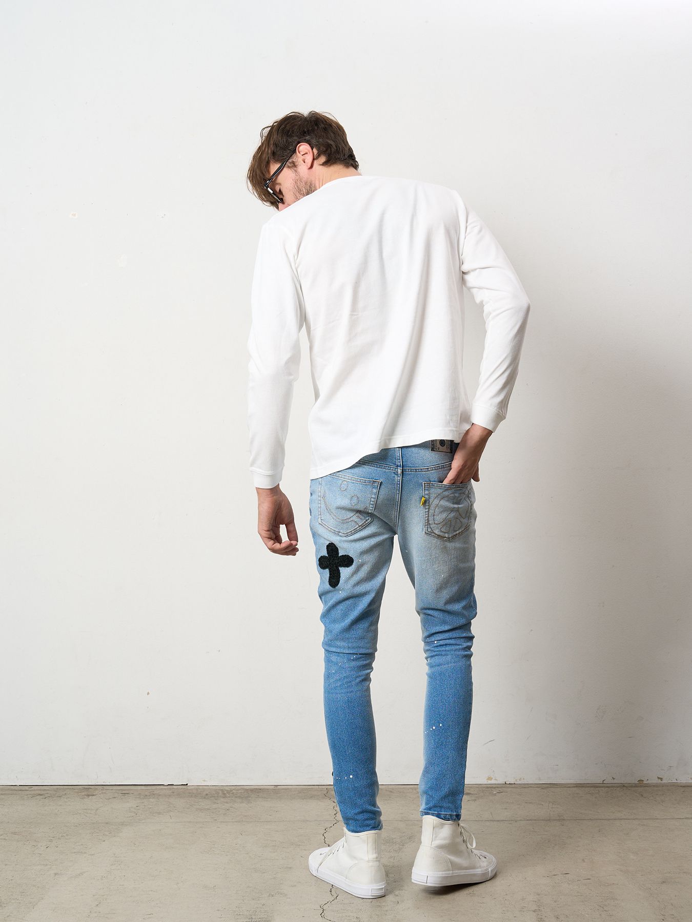 【予約品 5月8日(木) AM10時 締切】 5.6ozコットン天竺 LOST HEARTS シークインLS Tシャツ / ホワイト