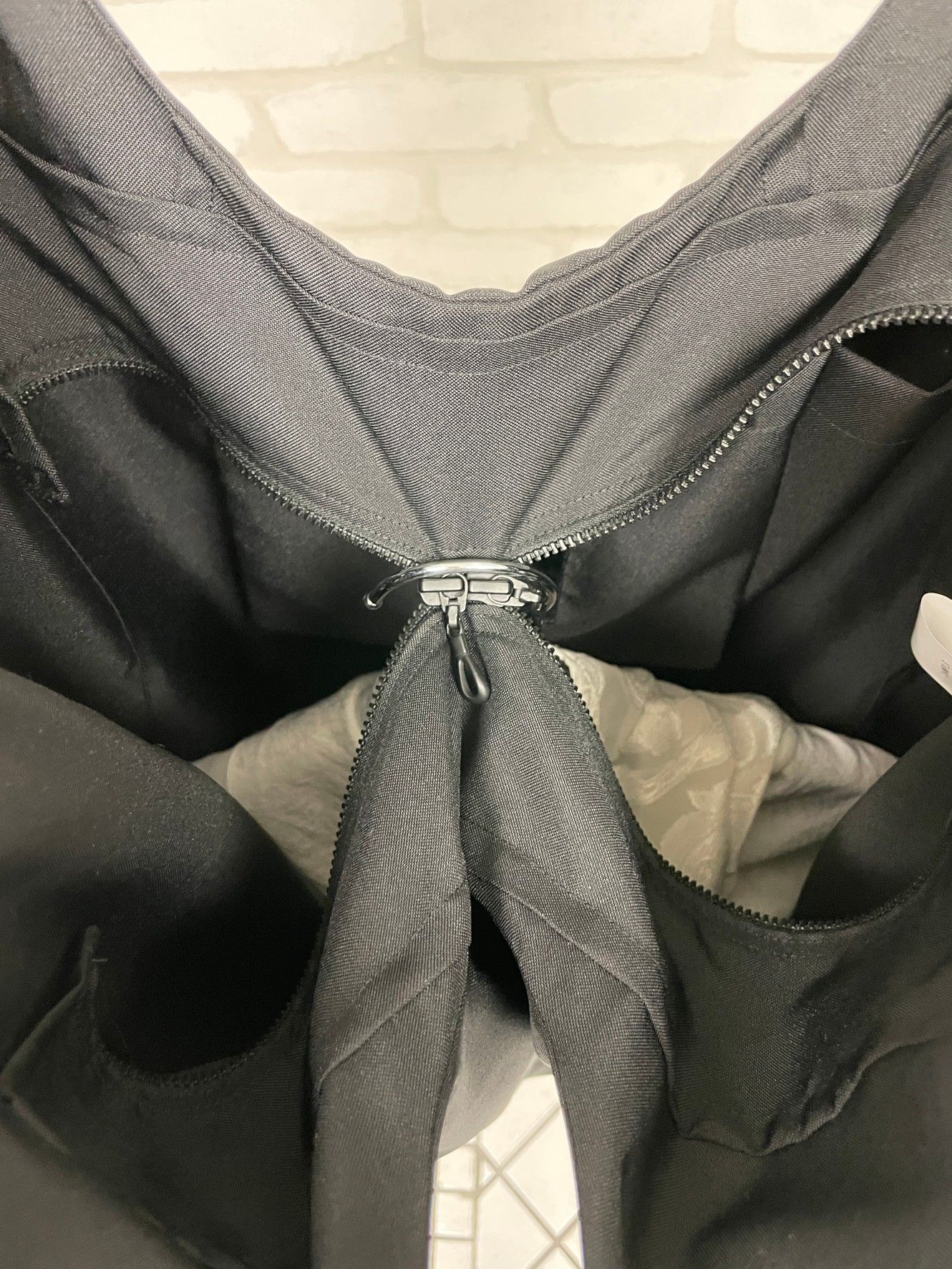 限定45周年記念コラボファスナー開きPRESS BAG/プレスバック 黒プリント［kiryuyrik×BRYAN］