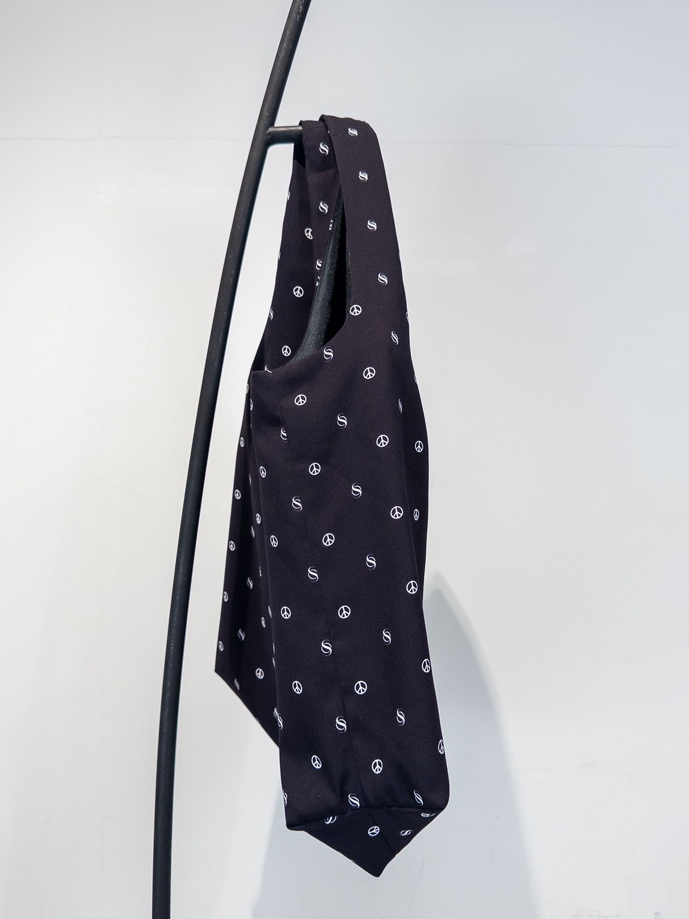 【予約品 4月26日(日) 締切】Peace Dot Shoulder Tote Bag / ピースドット ショルダートートバッグ / ブラック