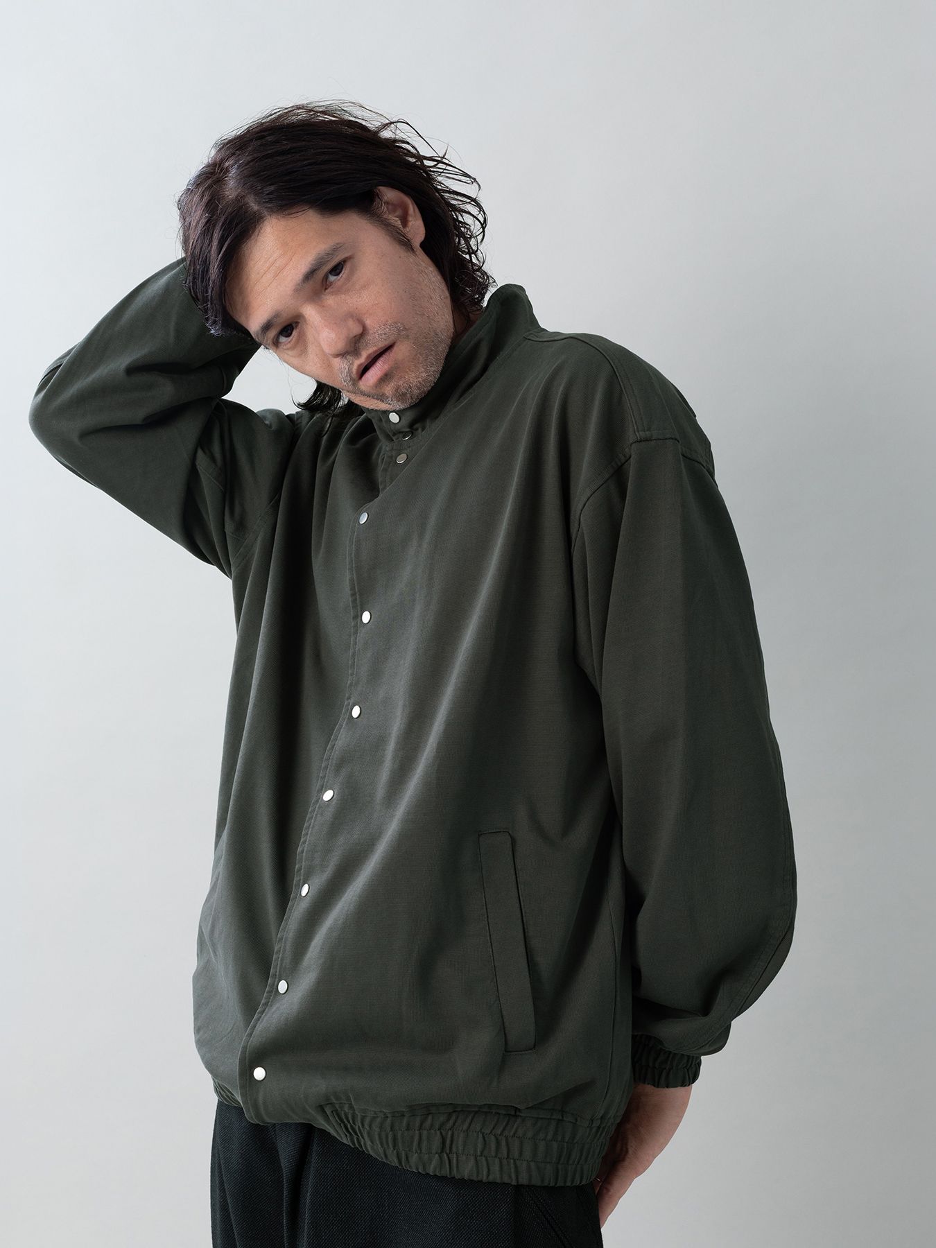 【予約品 5月6日(水) 締切】MOLD-SWEATJACKET / スタンドブルゾン / チャコール