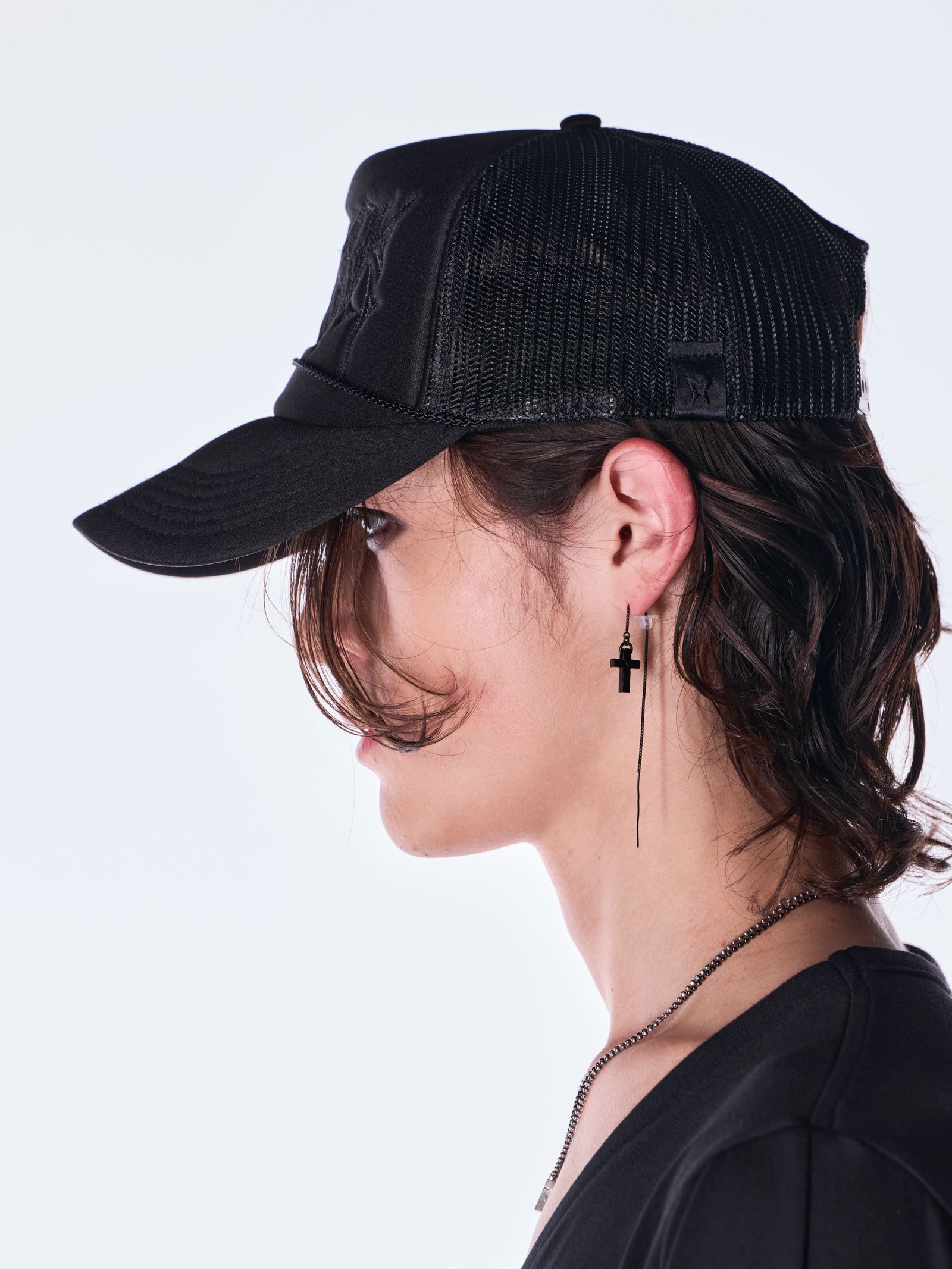 【予約品 6月29日(月) 締切】Mesh Cap / メッシュキャップ / ブラック×ブラック刺繍