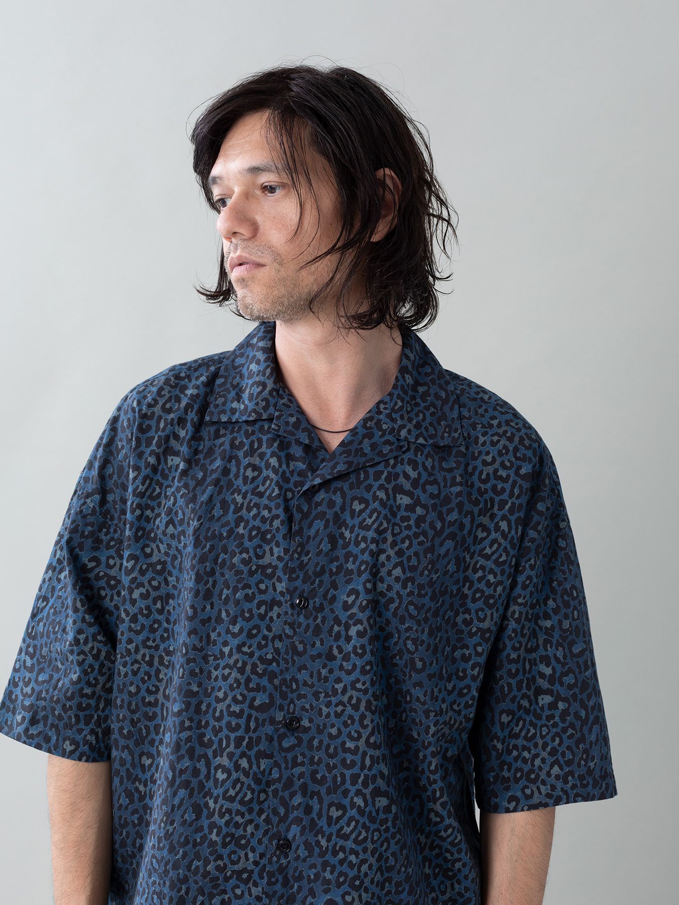 【予約品 5月6日(水) 締切】LEO-SHIRTS / レオパード柄シャツ / ネイビー系