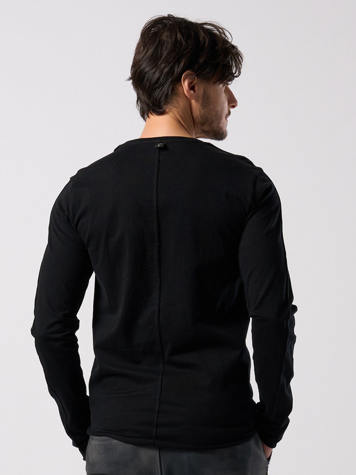 【予約品 4月19日(日) 18時締切】slim cut-off crew-neck L/S / スリムカットオフ クルーネック ロングスリーブ / ディープブラック