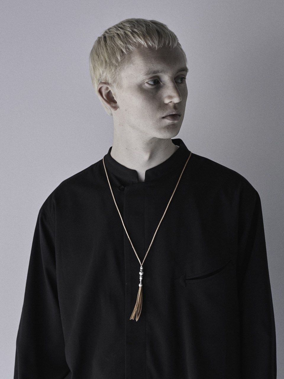 《予約品》 SILVER TASSEL ネックレス   / キャメル / 即納