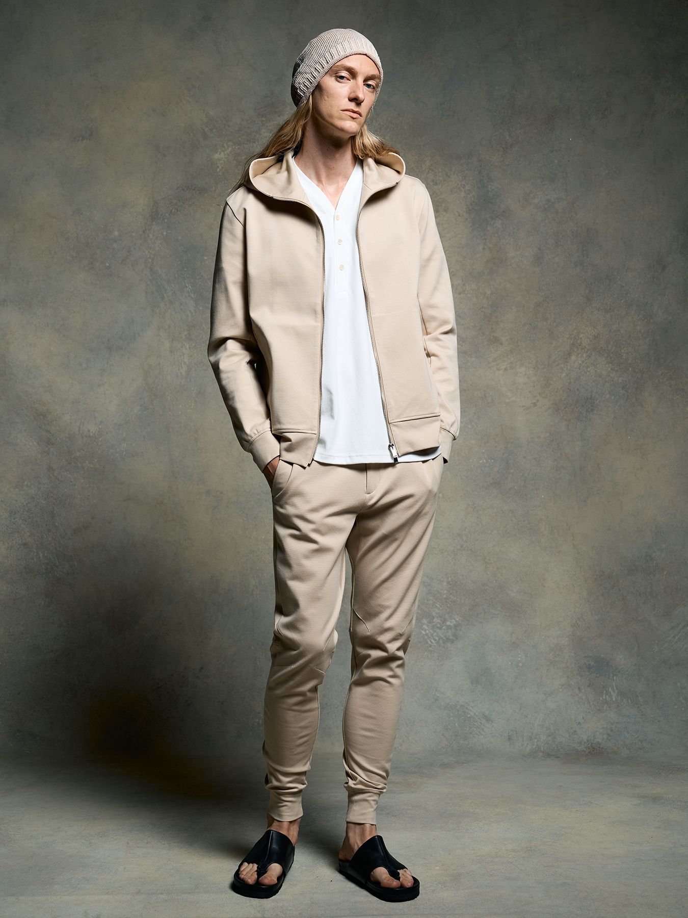 【予約品 9月23日(火) 締切】high neck zip-up parka / ハイネック ジップアップパーカー / ライトベージュ