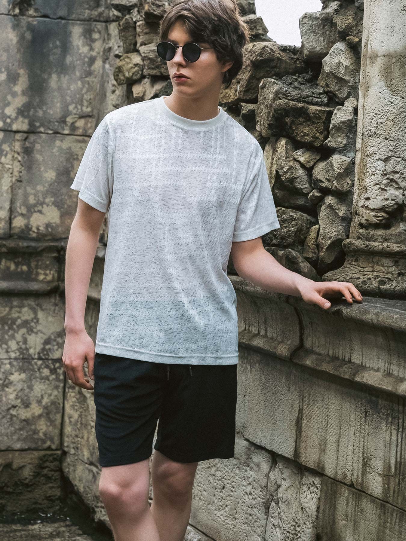RANDOM HOUNDSTOOTH JACQUARD T-SHIRT / ホワイト【1PIU1UGUALE3 RELAX 】