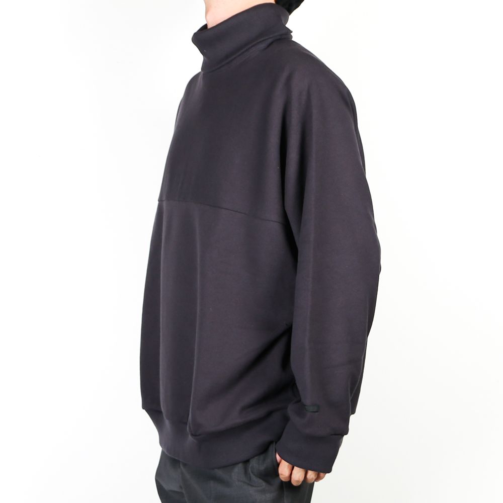 N.HOOLYWOOD - HIGH NECK SWEATSHIRT / 2202-CS03-020 pieces