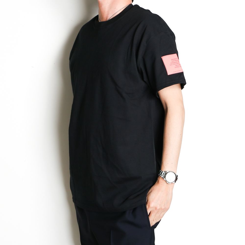 CREW NECK SHORT SLEEVE T-SHIRT / 9211-CS83 pieces