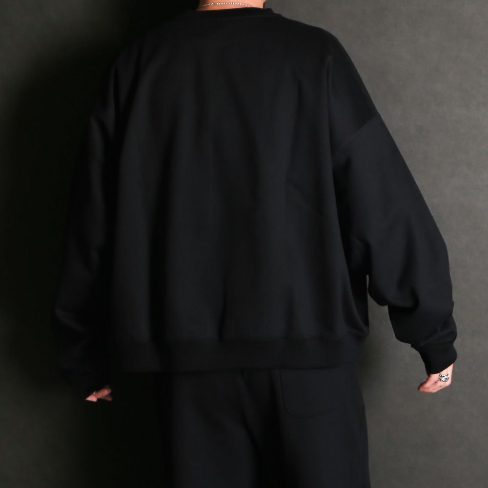 HUGE SHORT SWEAT - BLACK / オーガニックコットンヘビー吊裏毛 - ヒュージショートスウェット / A26A09CS02C