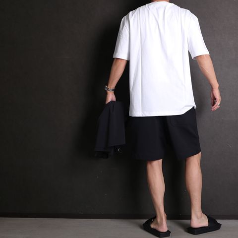 【VICTIM】【Calvin Klein Jeans】【Y-3】コーディネート