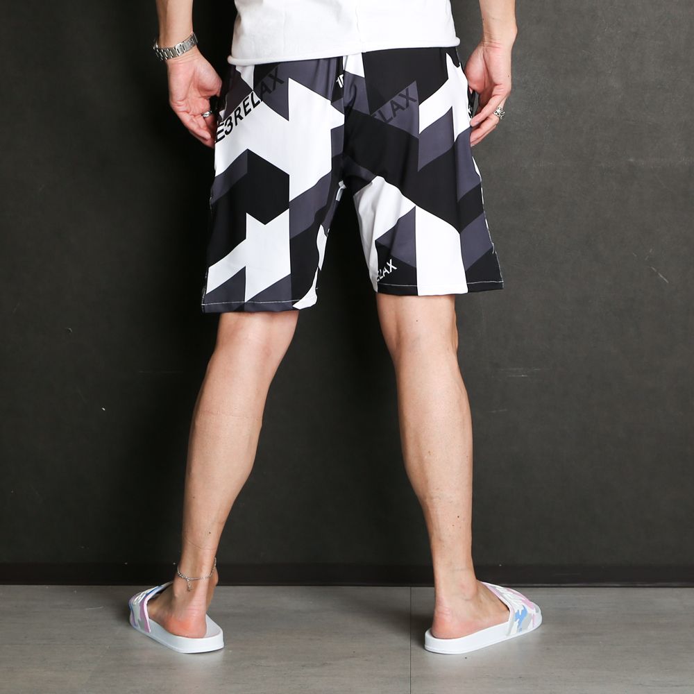 GEOMETRIC RASH GUARD SHORTS / 幾何学柄 ロゴ ラッシュガード ショートパンツ / USB-22046