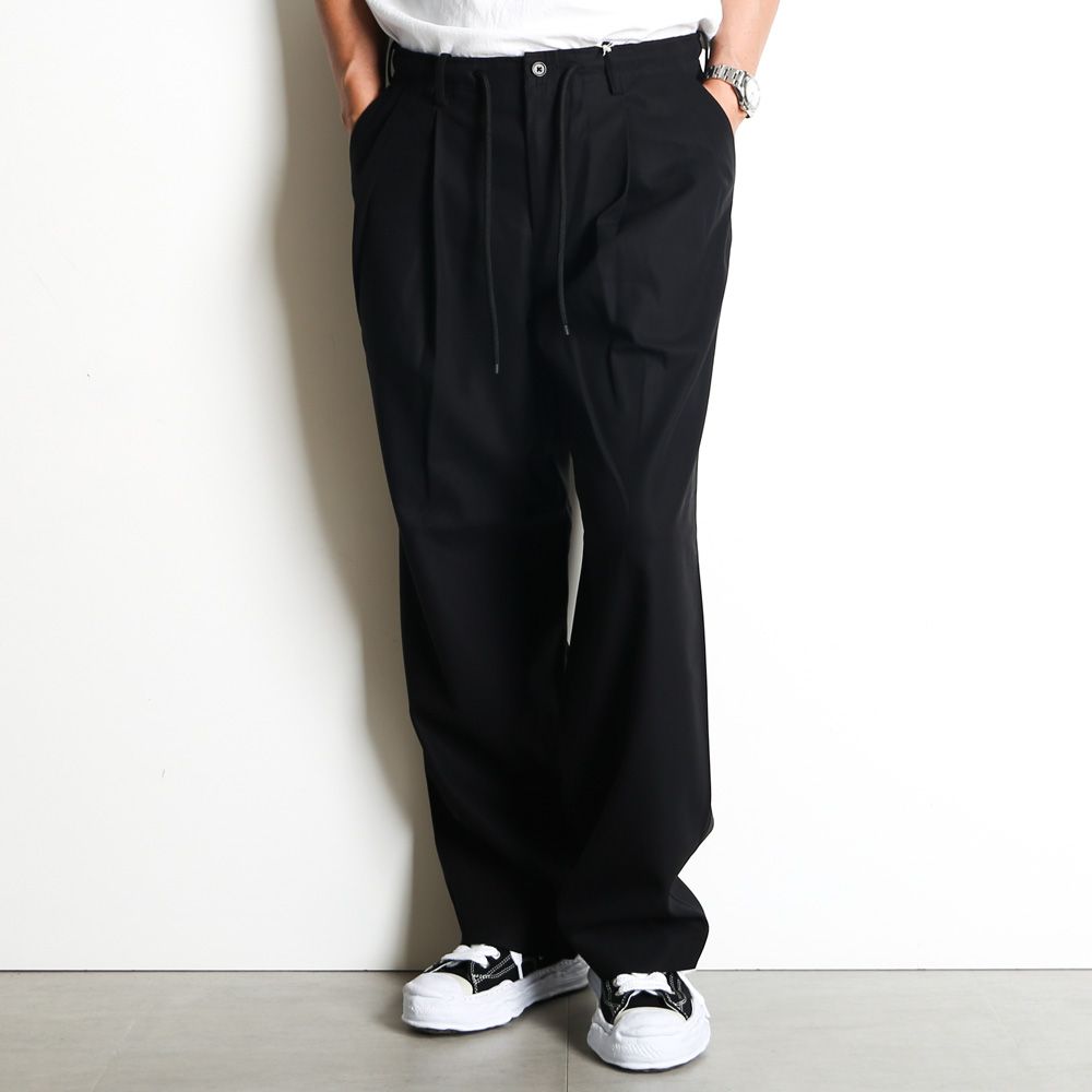 MARKAWARE - DOUBLE PLEATED EASY TROUSERS - BLACK