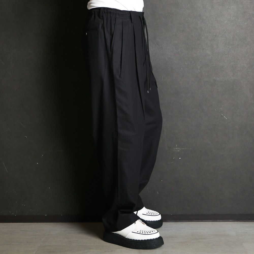 Double Pleated Easy Trousers - Black / オーガニックGIZA60/3サバイバルクロス® - ダブルプリーテッドイージートラウザーズ / A26C03PT02C