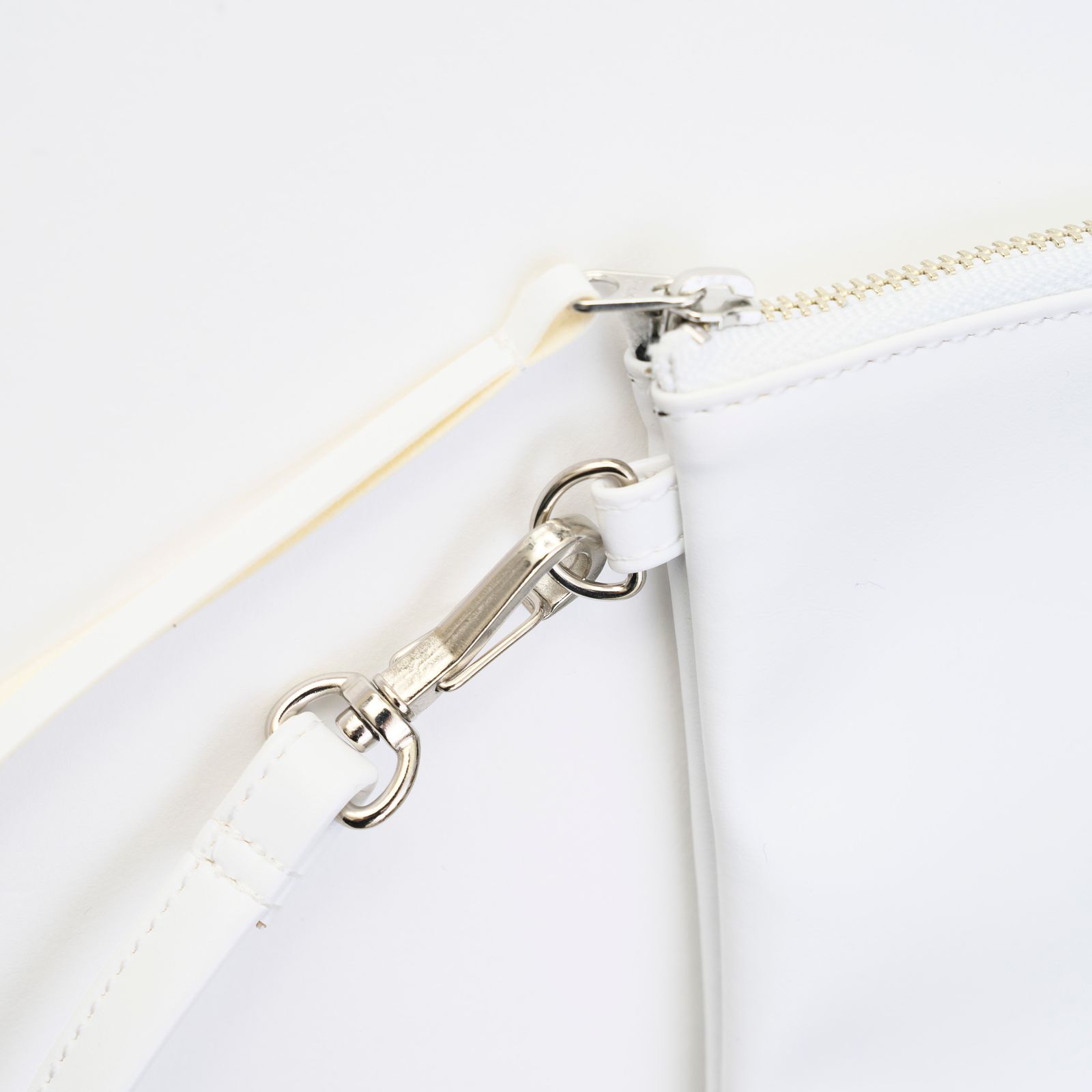 LEATHER SHOULDER BAG / PVCレザー ショルダーバッグ/ VTM-21-A-011