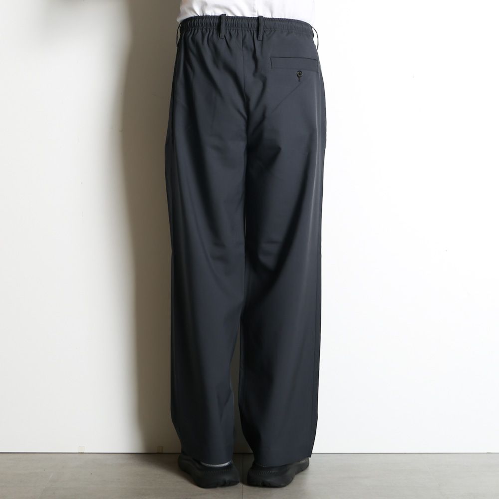 【ラスト1点-サイズ3】 DOUBLE PLEATED EASY TROUSERS - CHARCOAL / オーガニックウール2/80トロピカル - ダブルプリーテッドイージートラウザーズ / A26A15PT02C