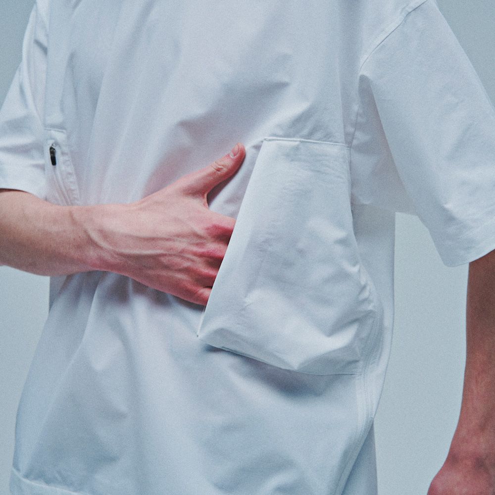 THE DEFORMED S/S PULLOVER WITH UTILITY POCKETS - WHITE / 2501006