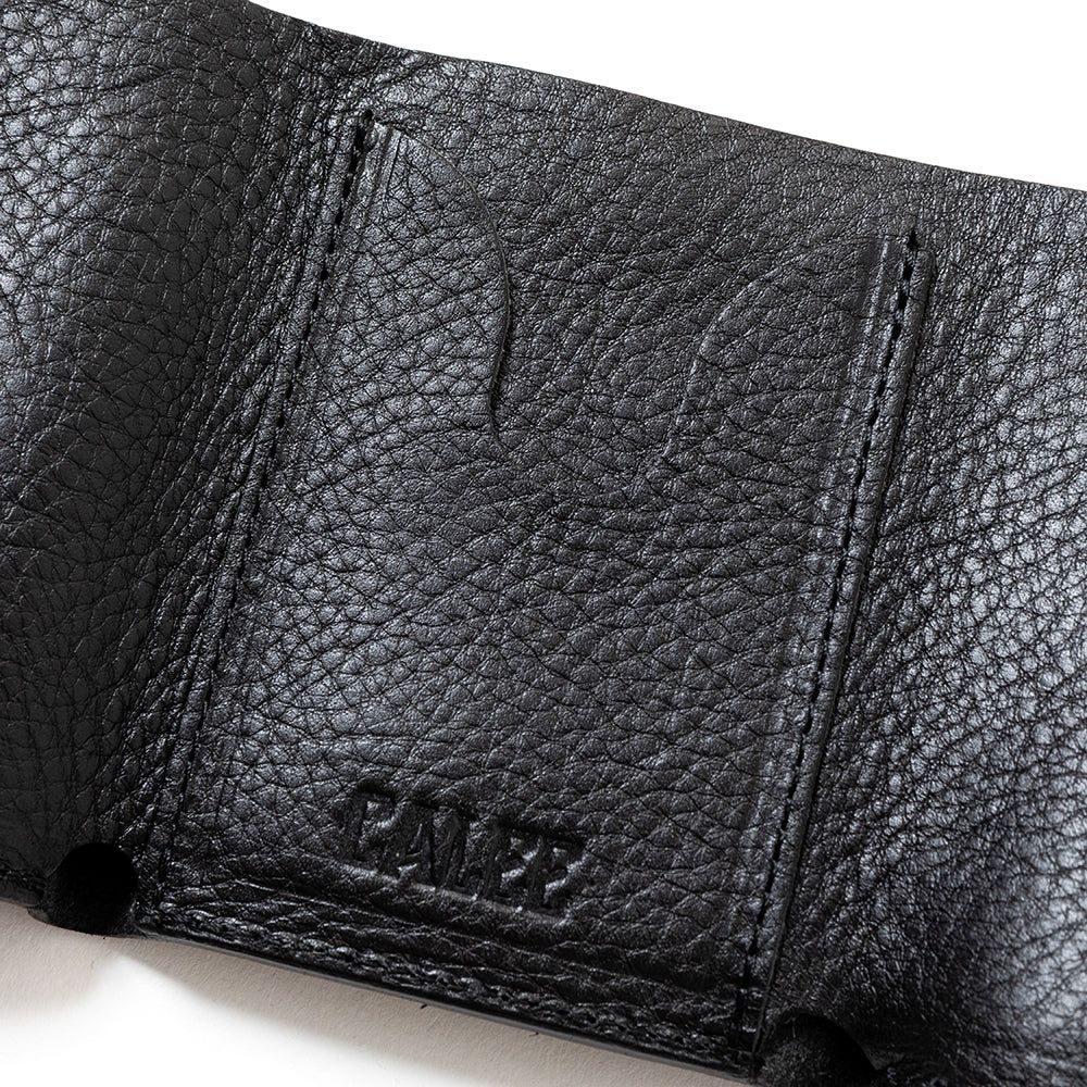 CALEE - PLANE LEATHER MULTI WALLET ＜STUDS CHARM