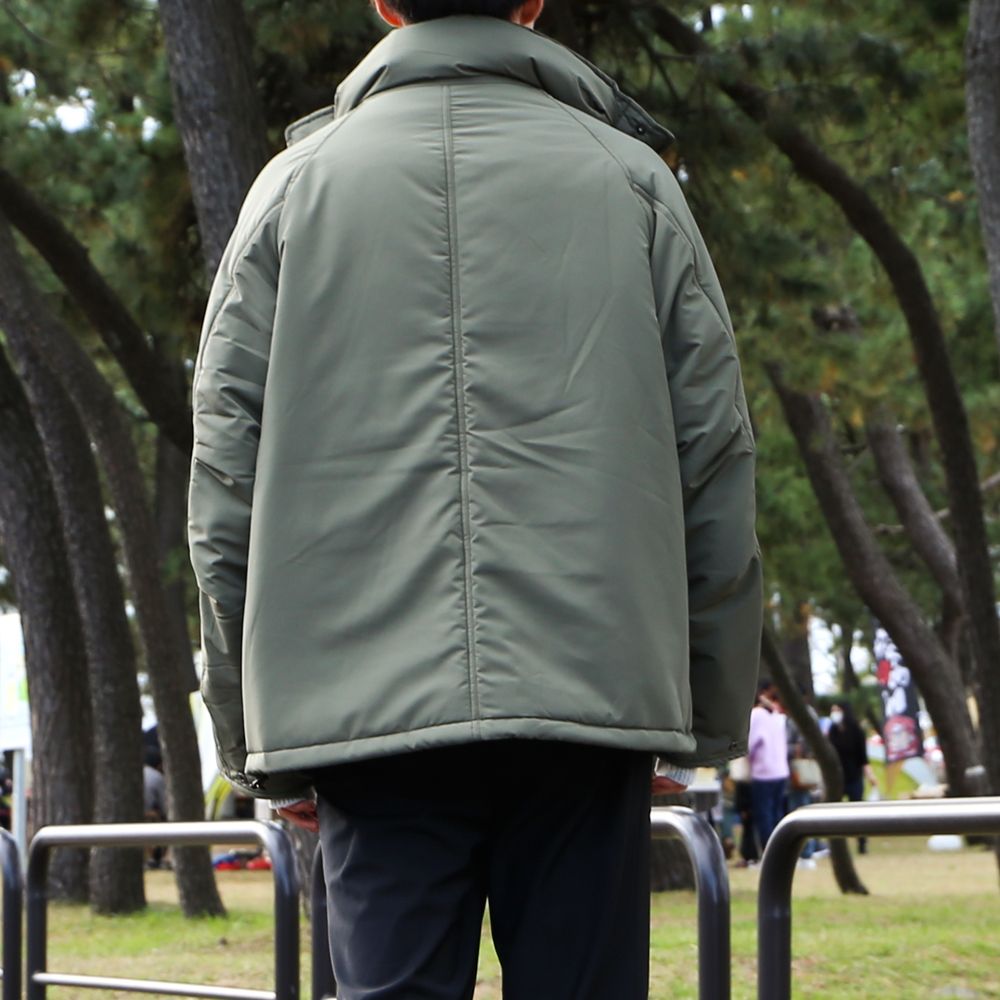 VICTIMのLIGHT M-65 JACKETを使用したスタイリング
