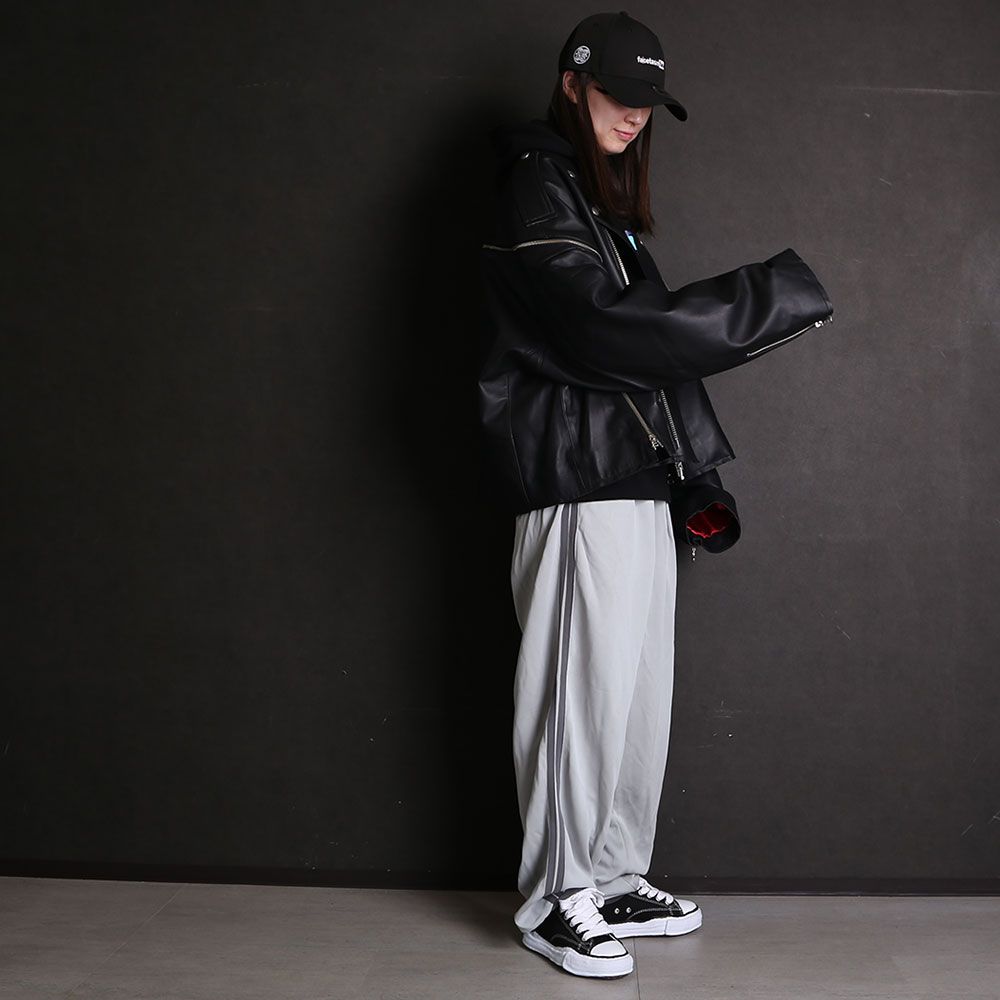 【FACETASM】【Maison MIHARA YASUHIRO】コーディネート(女性モデル167cm)