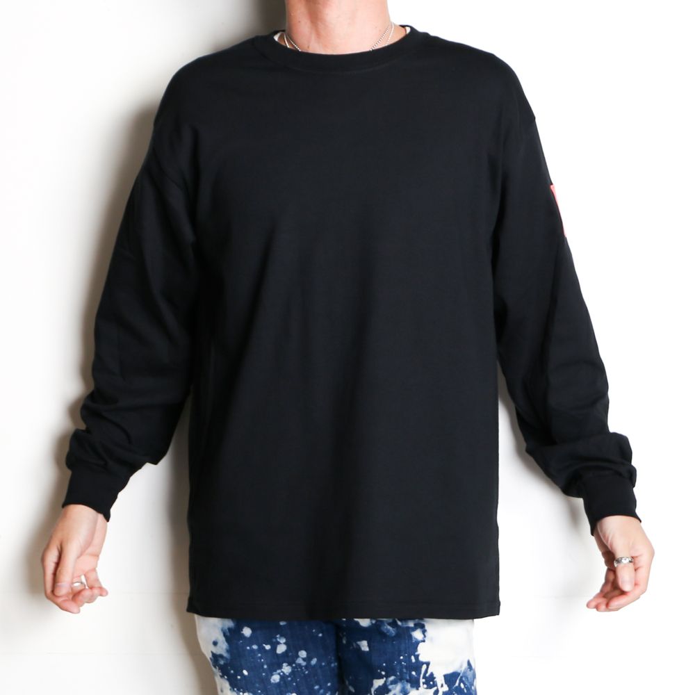 CREW NECK LONG SLEEVE T-SHIRT / 9211-CS82 pieces
