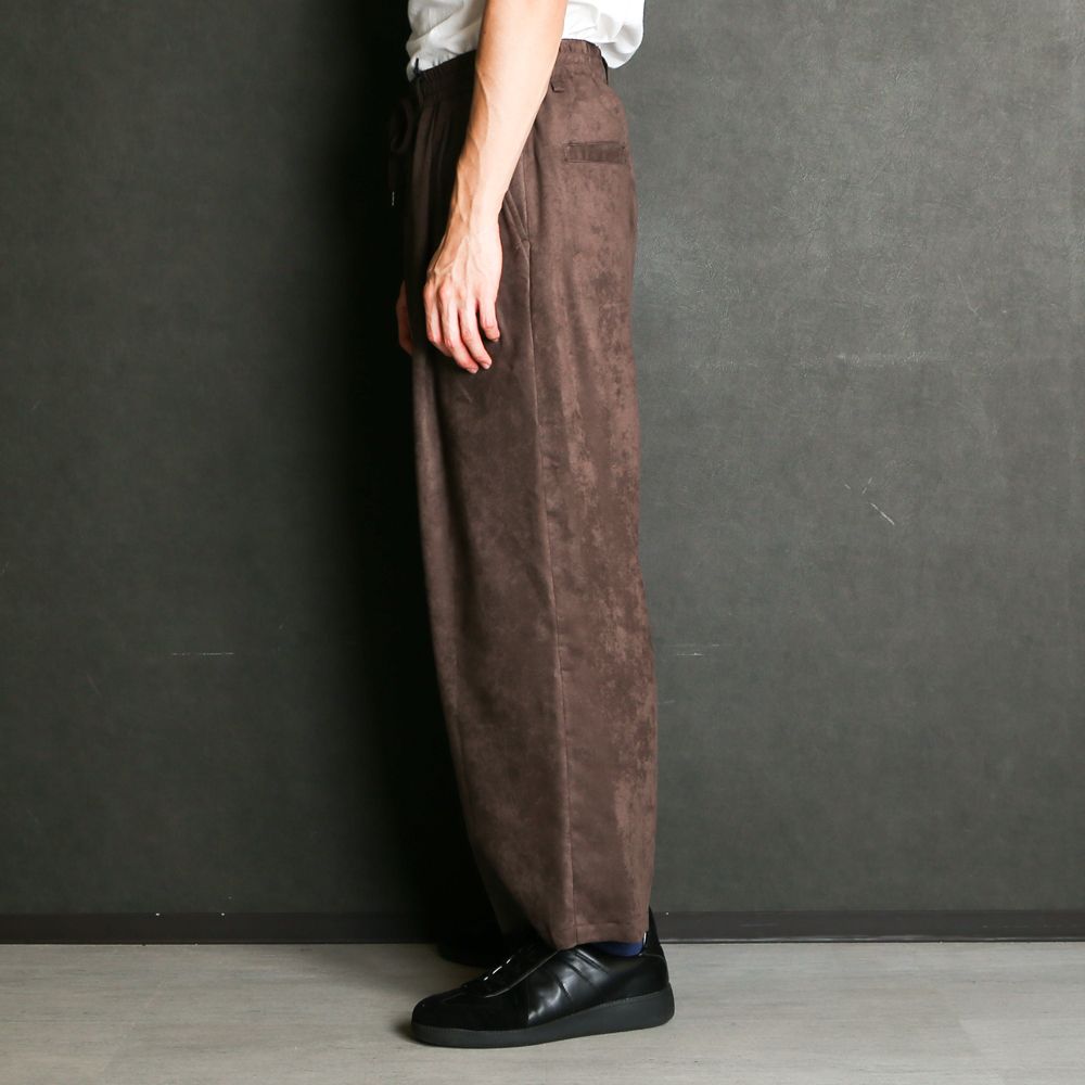 ECO SUEDE 2TUCK WIDE PT / エコスエード 2タックワイドパンツ / 479206
