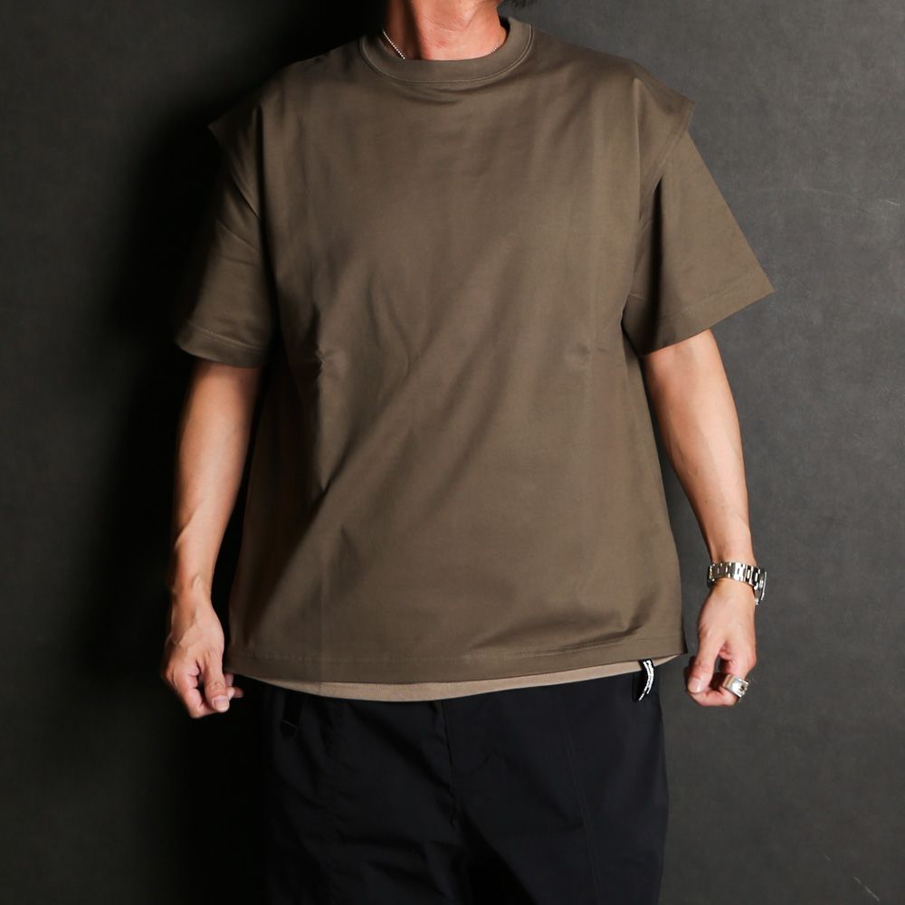 【ラスト1点-サイズ2】 THE FUNCTIONAL LAYERED S/S TEE WITH BREATHABLE - KHAKI / 2401002