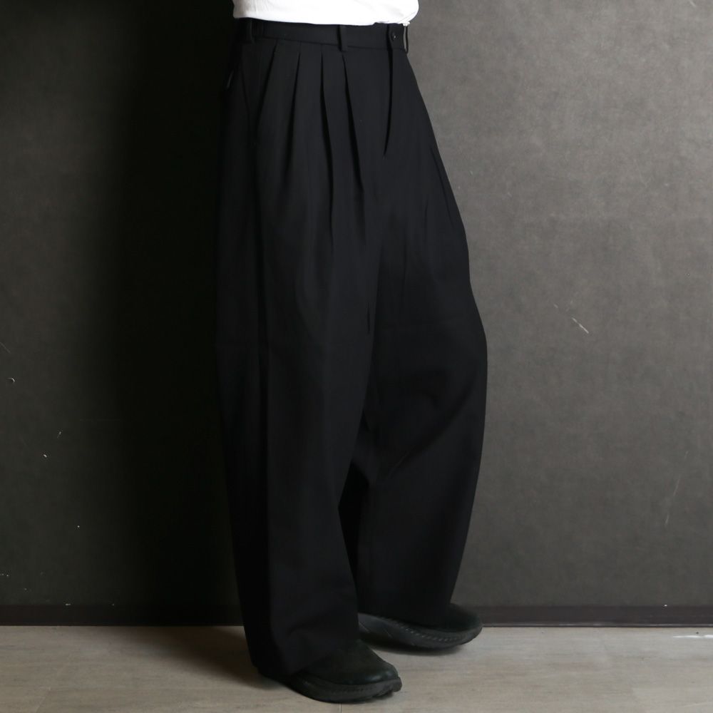 TRIPLE PLEATED WIDE TROUSERS - BLACK / オーガニックコットン サバイバルクロス - トリプルプリーテッドイージートラウザーズ / A26A93PT03C